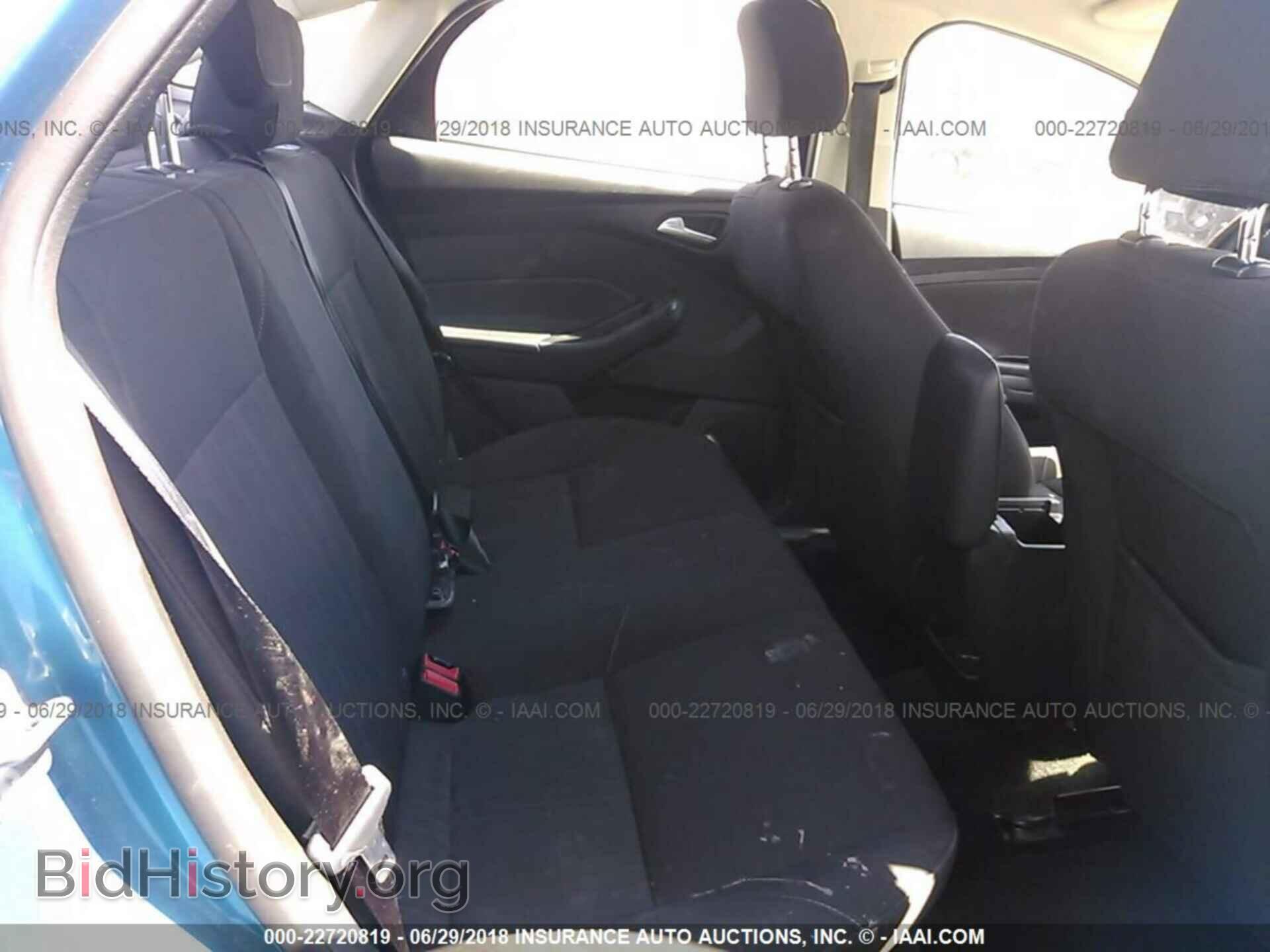 2016 Ford Focus - VIN: 1FADP3F20GL328802 - Photo 8