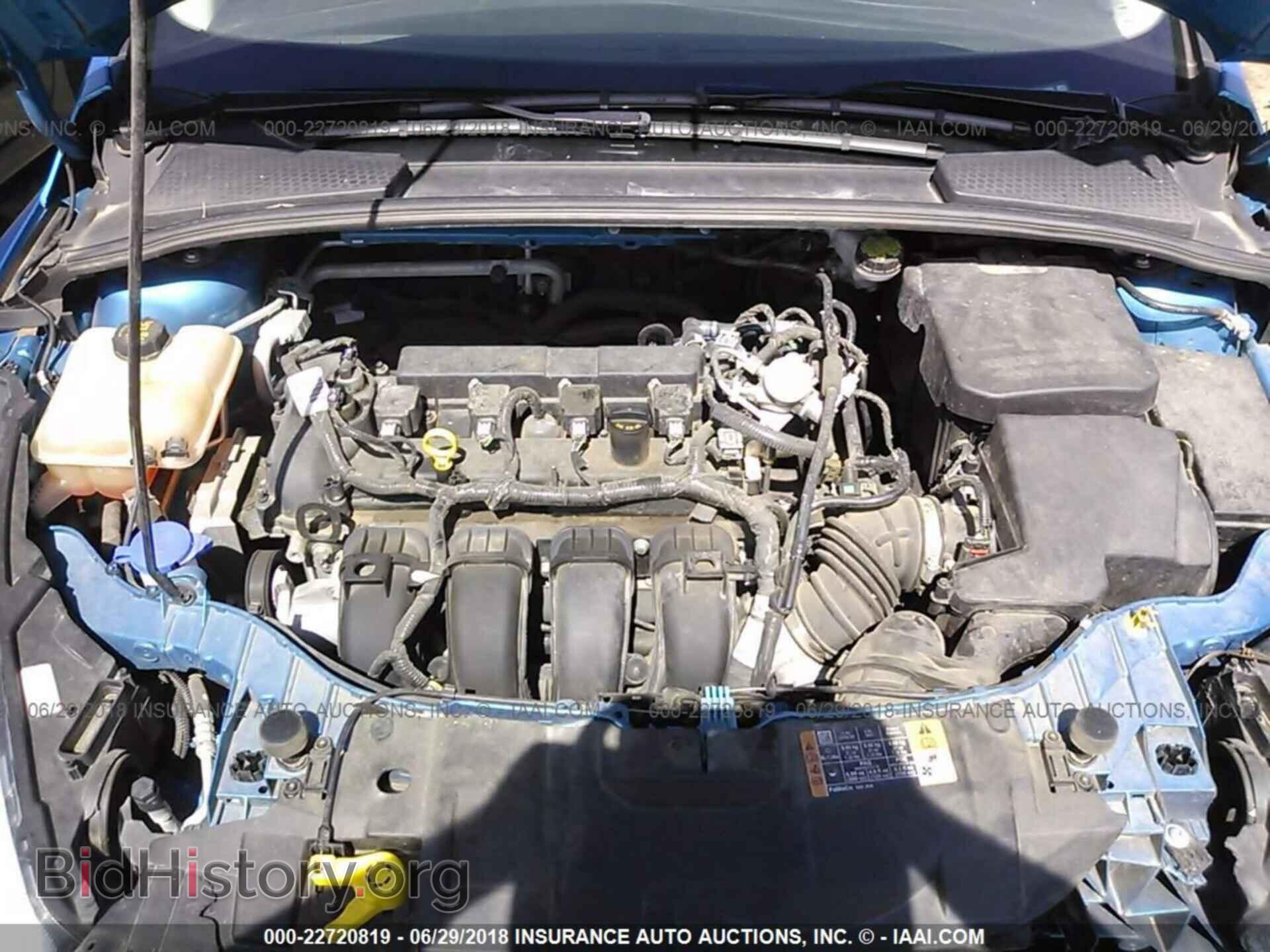 2016 Ford Focus - VIN: 1FADP3F20GL328802 - Photo 10