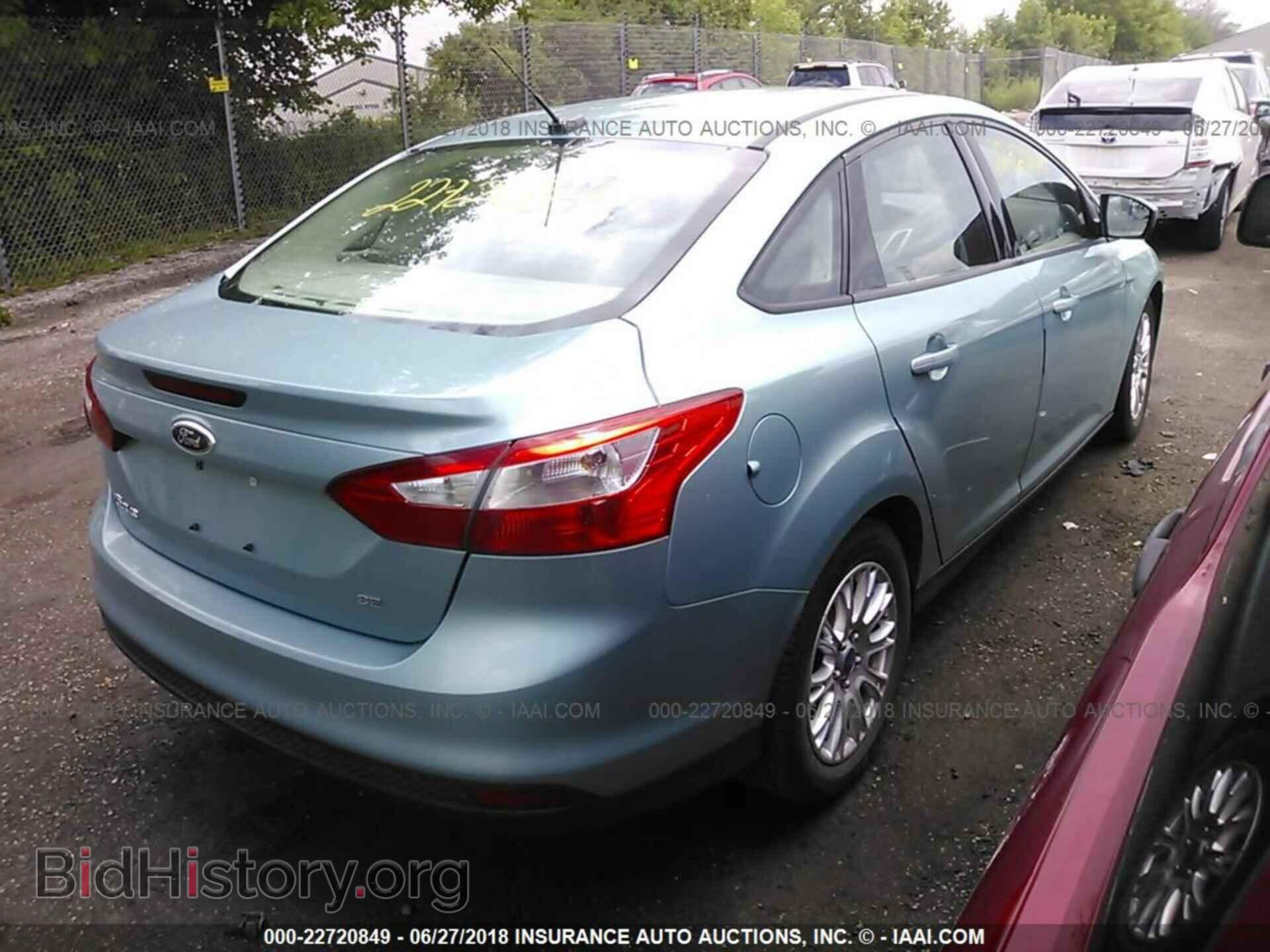2012 Ford Focus - VIN: 1FAHP3F20CL115246 - Photo 4