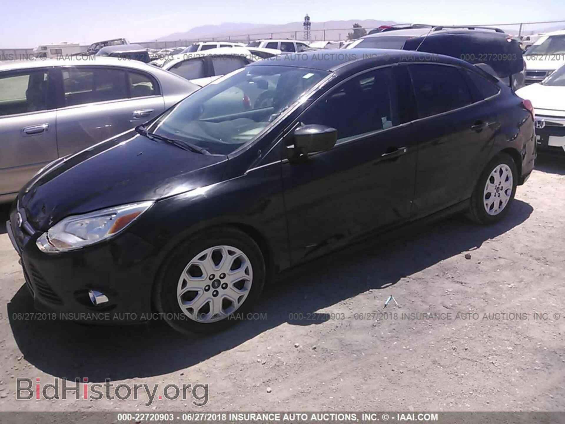 2012 Ford Focus - VIN: 1FAHP3F24CL435685 - Photo 2