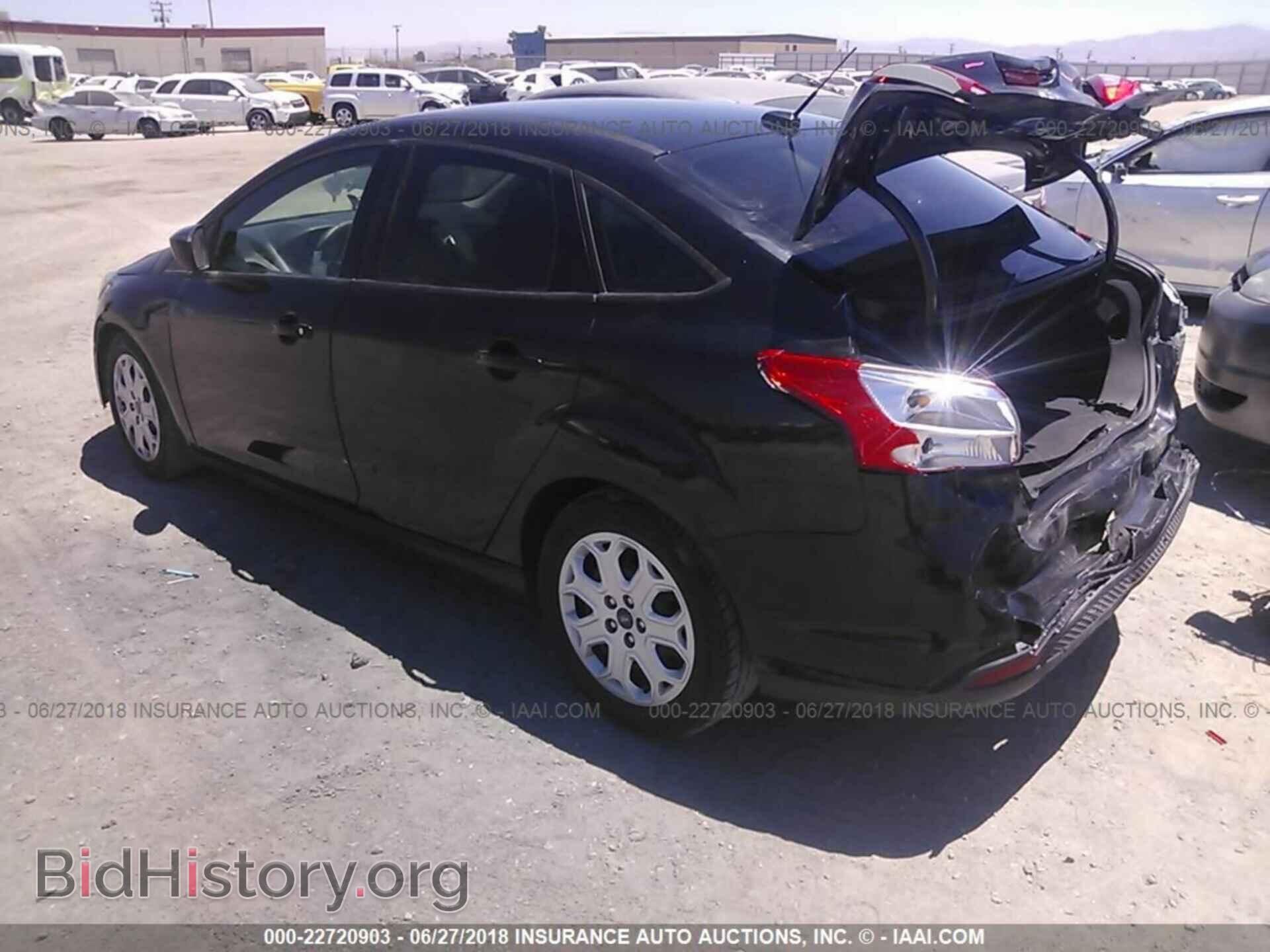 2012 Ford Focus - VIN: 1FAHP3F24CL435685 - Photo 3