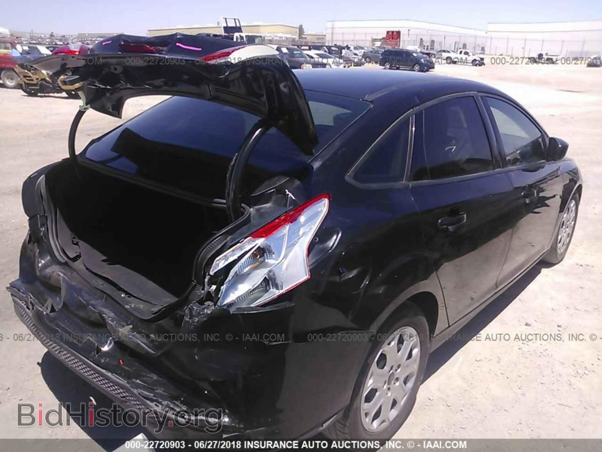 2012 Ford Focus - VIN: 1FAHP3F24CL435685 - Photo 4