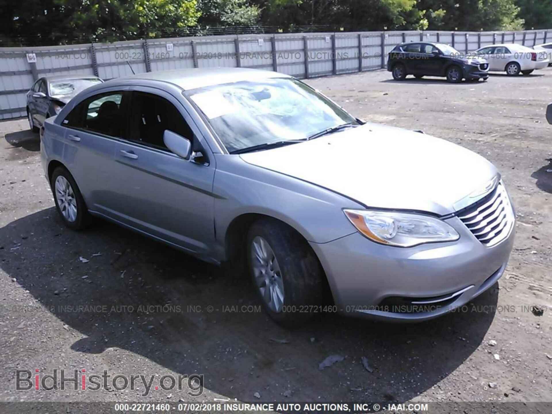 Photo 1C3CCBAB3EN204564 - Chrysler 200 2014