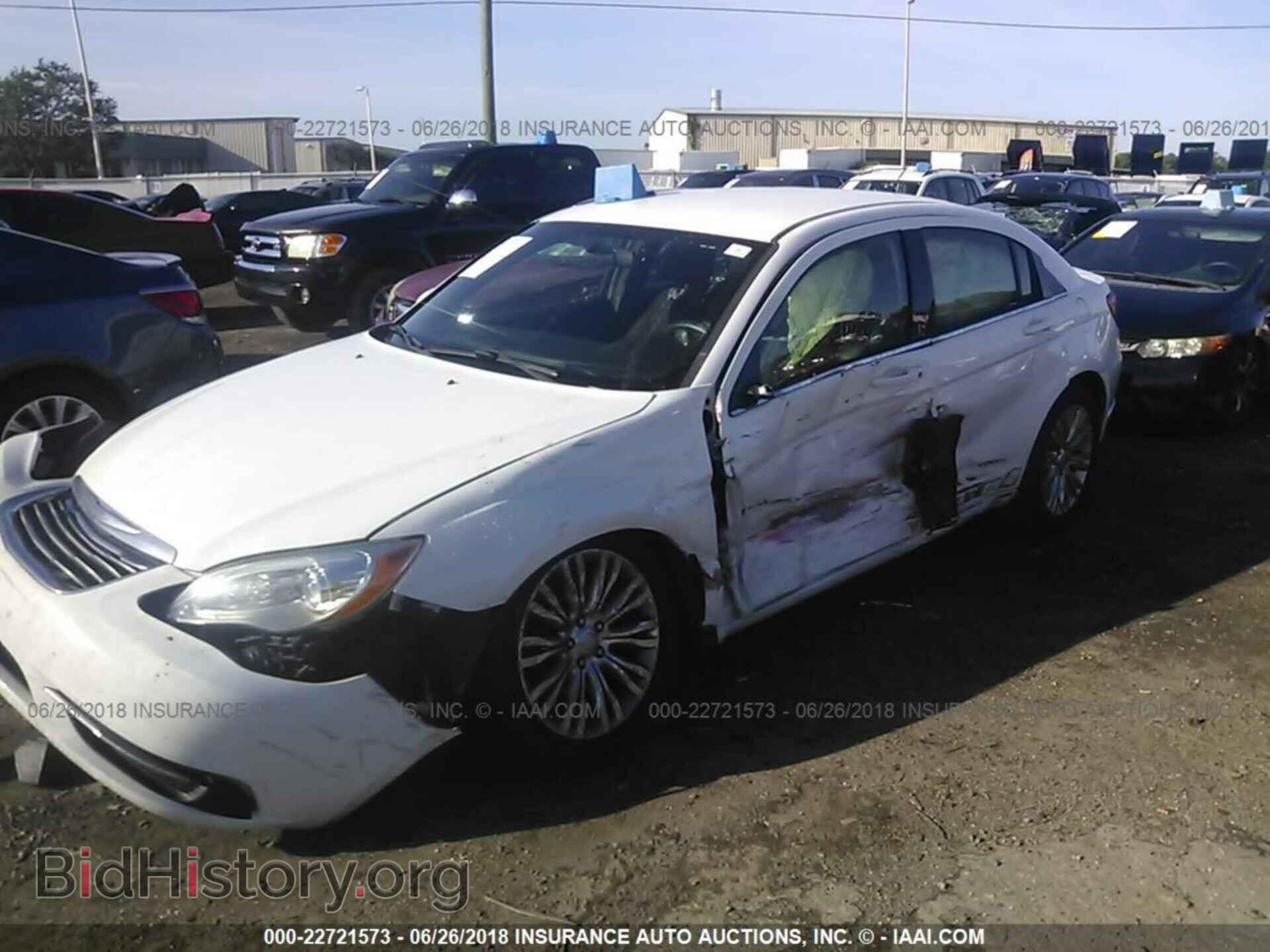 2013 Chrysler 200 - VIN: 1C3CCBAB3DN670915 - Photo 6