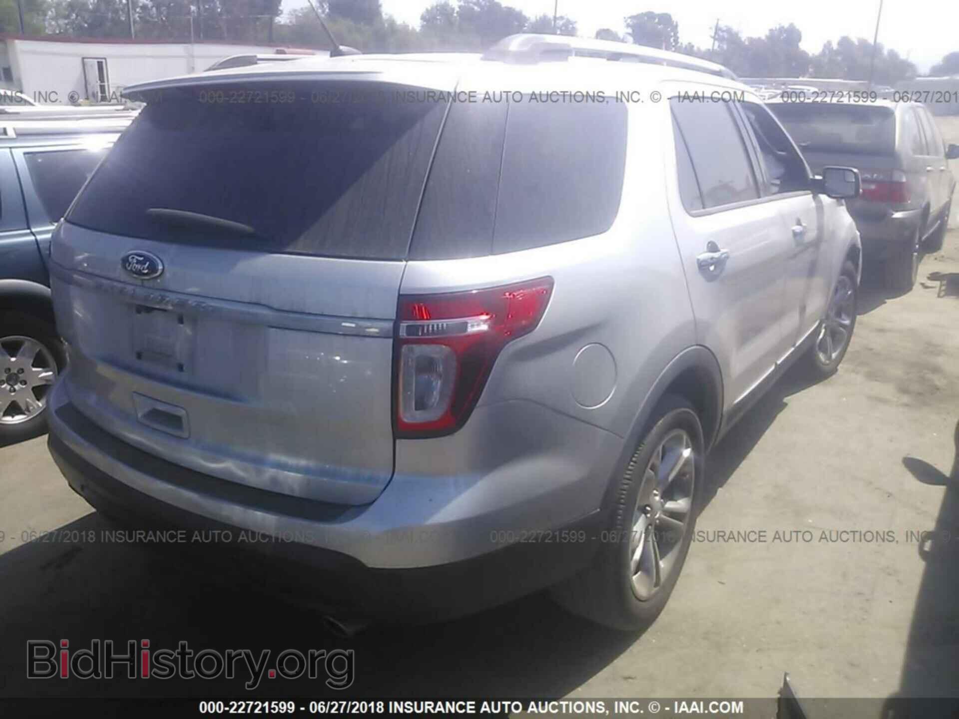 2012 Ford Explorer - VIN: 1FMHK7F88CGA75491 - Photo 4