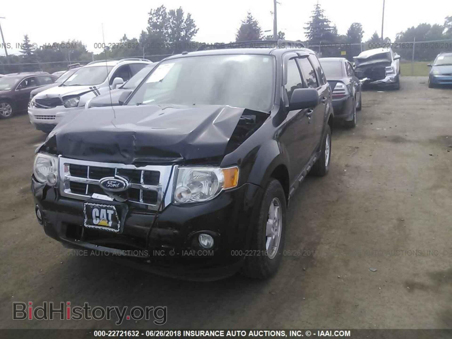 2012 Ford Escape - VIN: 1FMCU0D71CKA89056 - Photo 2