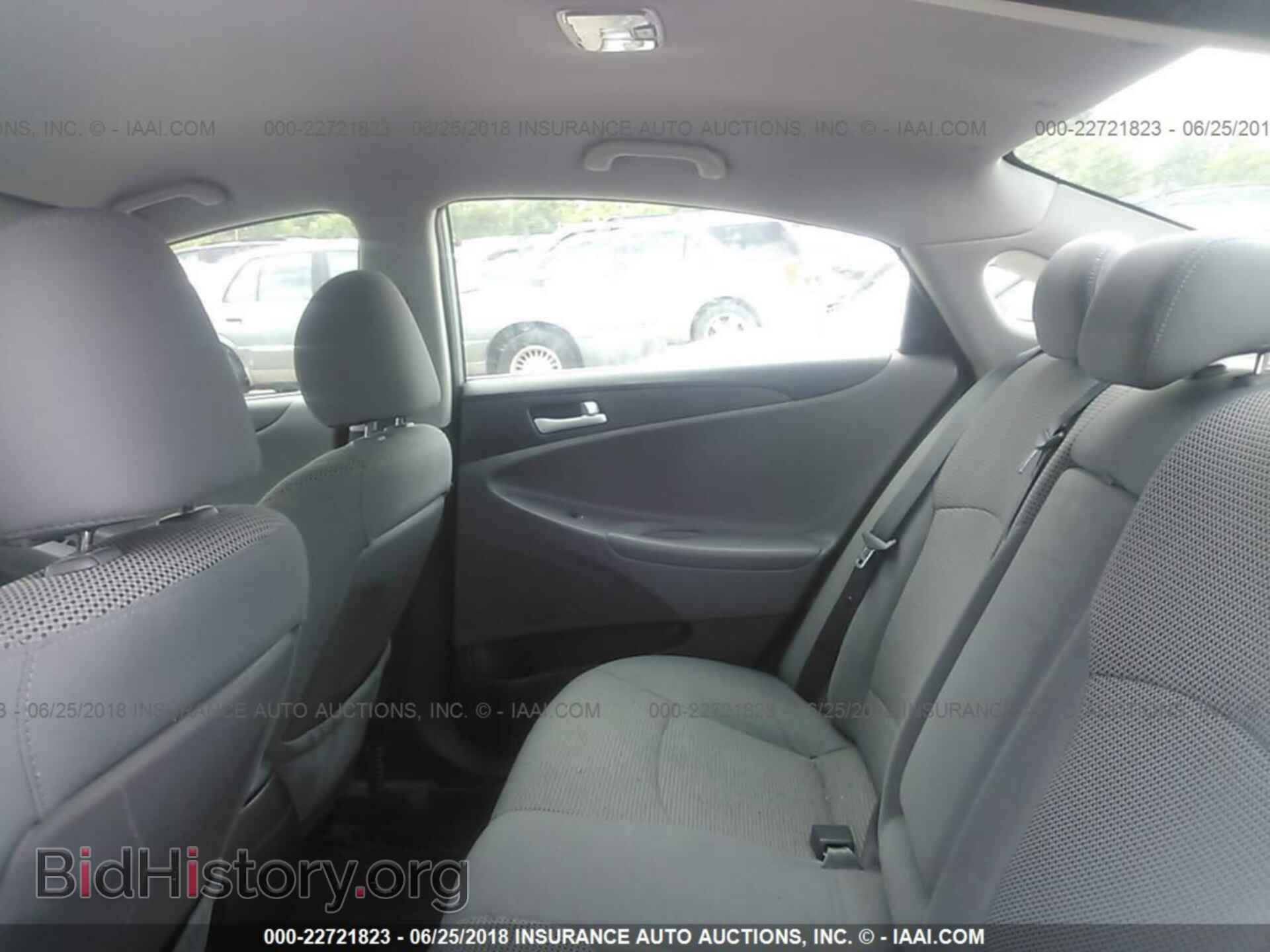 2012 Hyundai Sonata - VIN: 5NPEB4AC0CH351675 - Фото 8