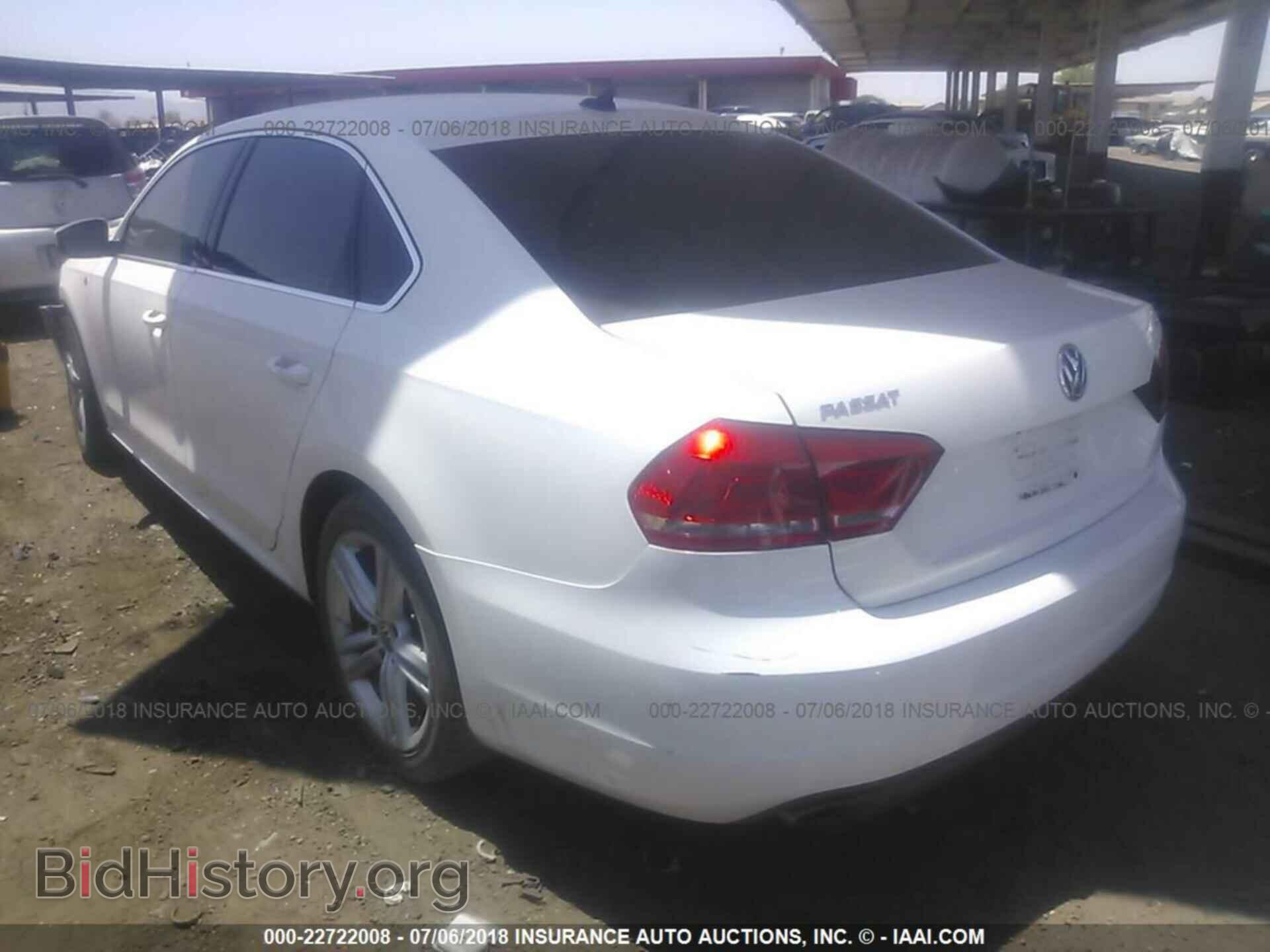 2014 Volkswagen Passat - VIN: 1VWBT7A32EC032467 - Фото 3