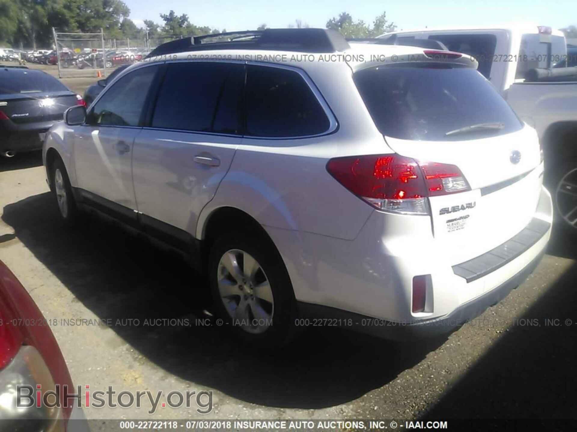 2011 Subaru Outback - VIN: 4S4BRCLC2B3366593 - Photo 3