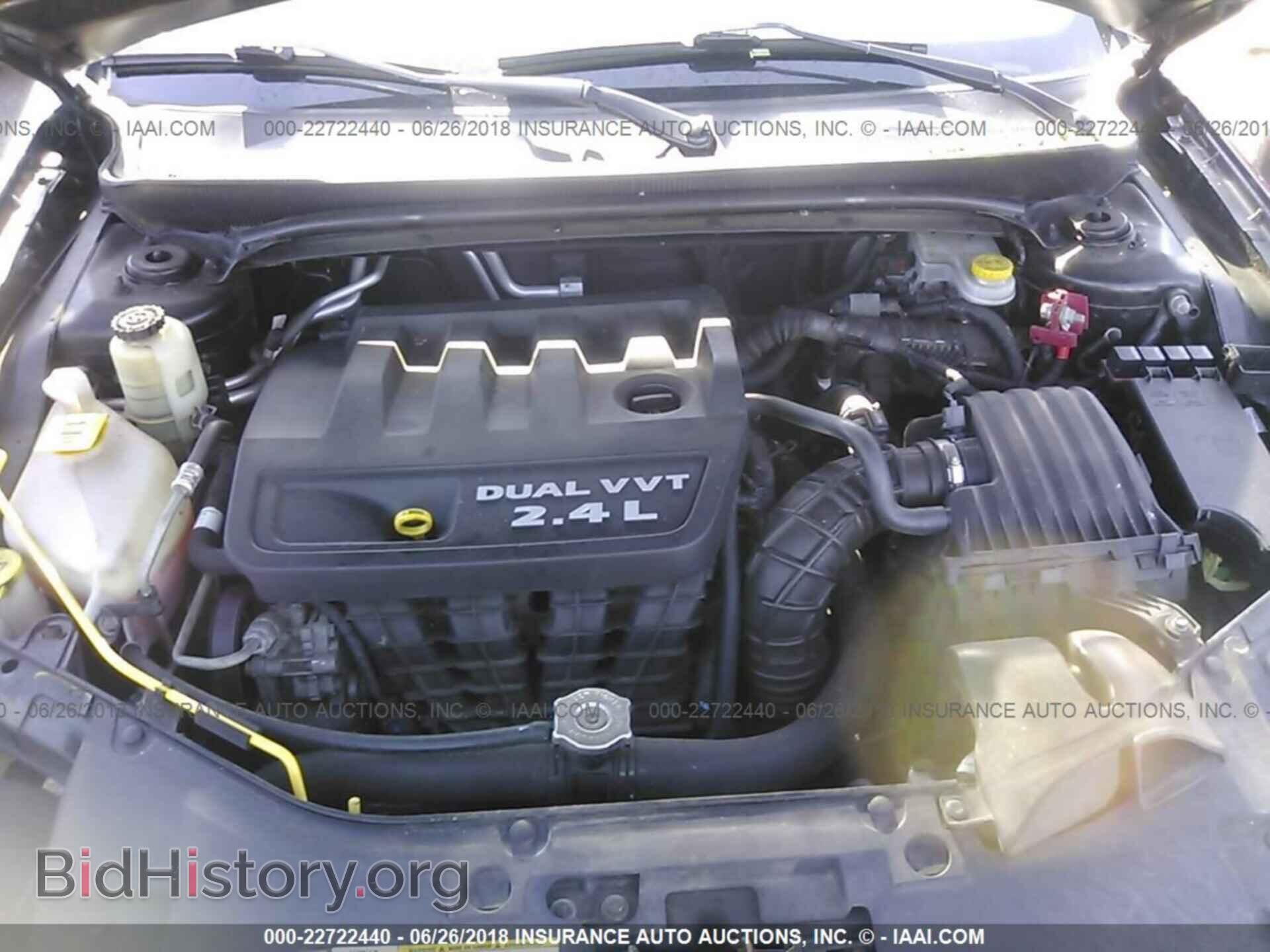 2011 Chrysler 200 - VIN: 1C3BC1FB3BN607339 - Photo 10