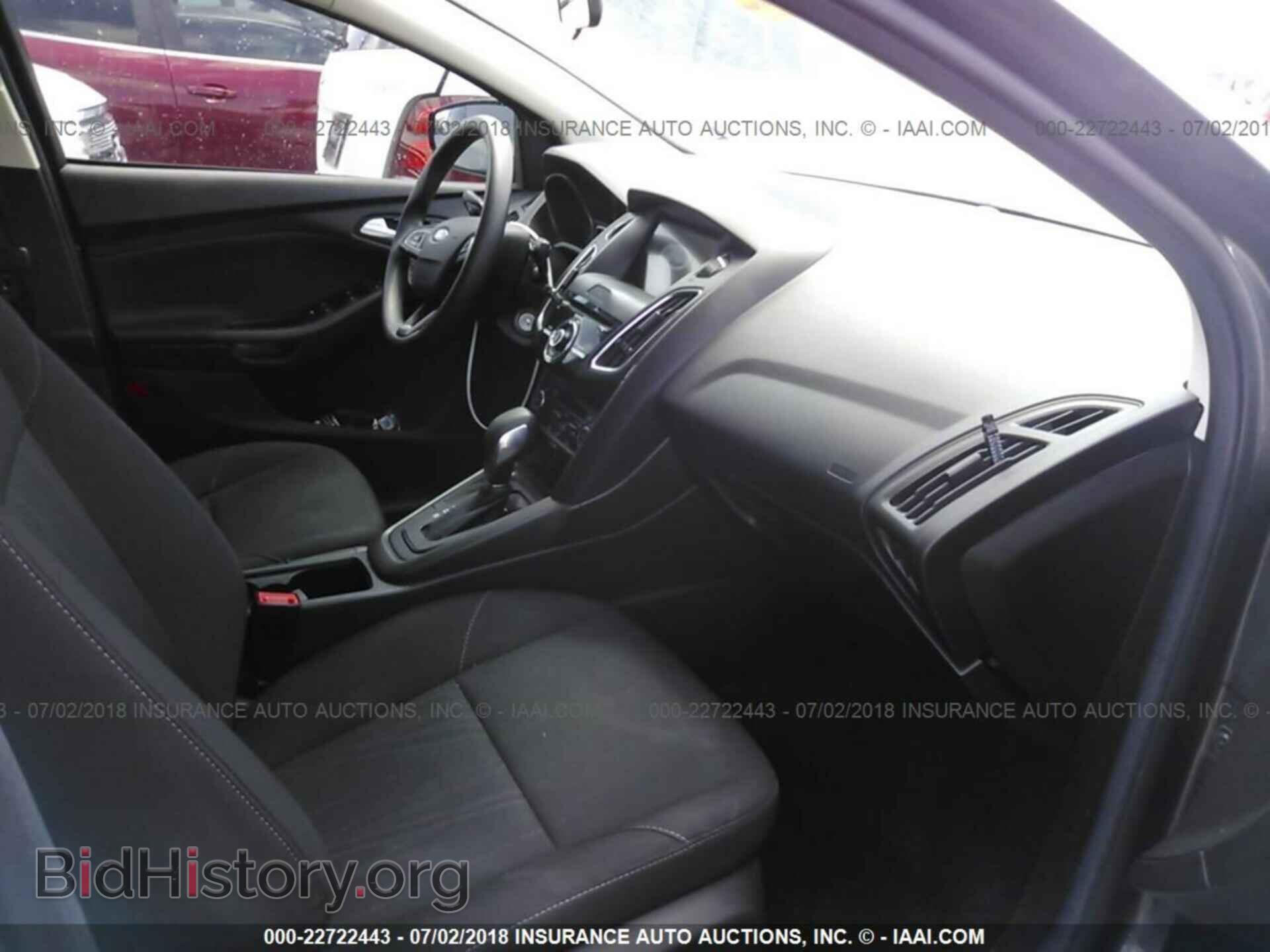 2017 Ford Focus - VIN: 1FADP3H21HL332615 - Photo 5
