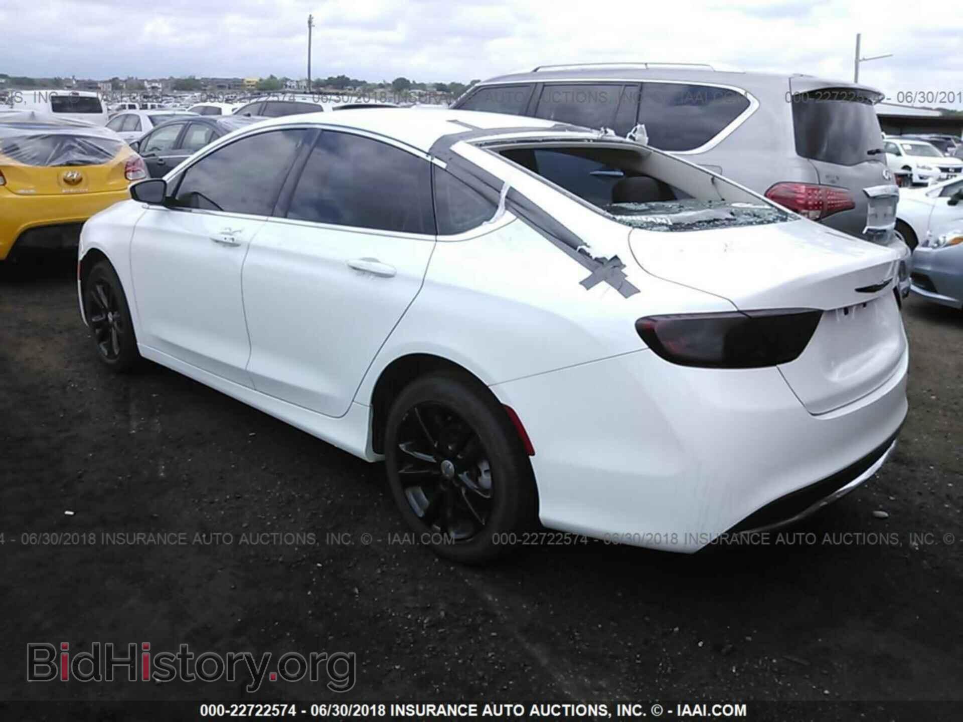 2015 Chrysler 200 - VIN: 1C3CCCAB2FN645044 - Photo 3