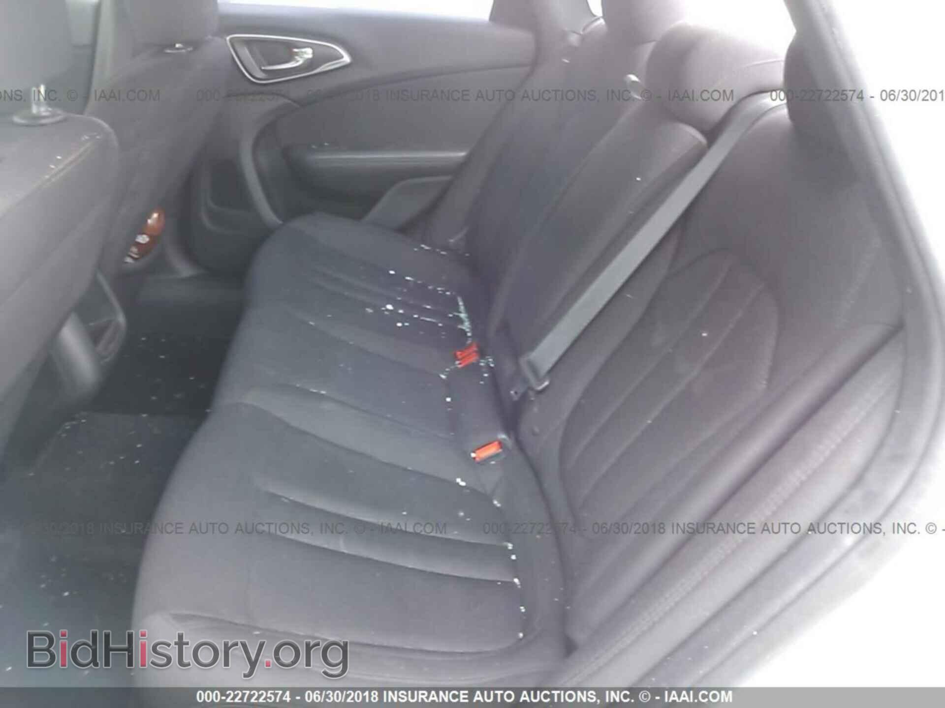 2015 Chrysler 200 - VIN: 1C3CCCAB2FN645044 - Photo 8