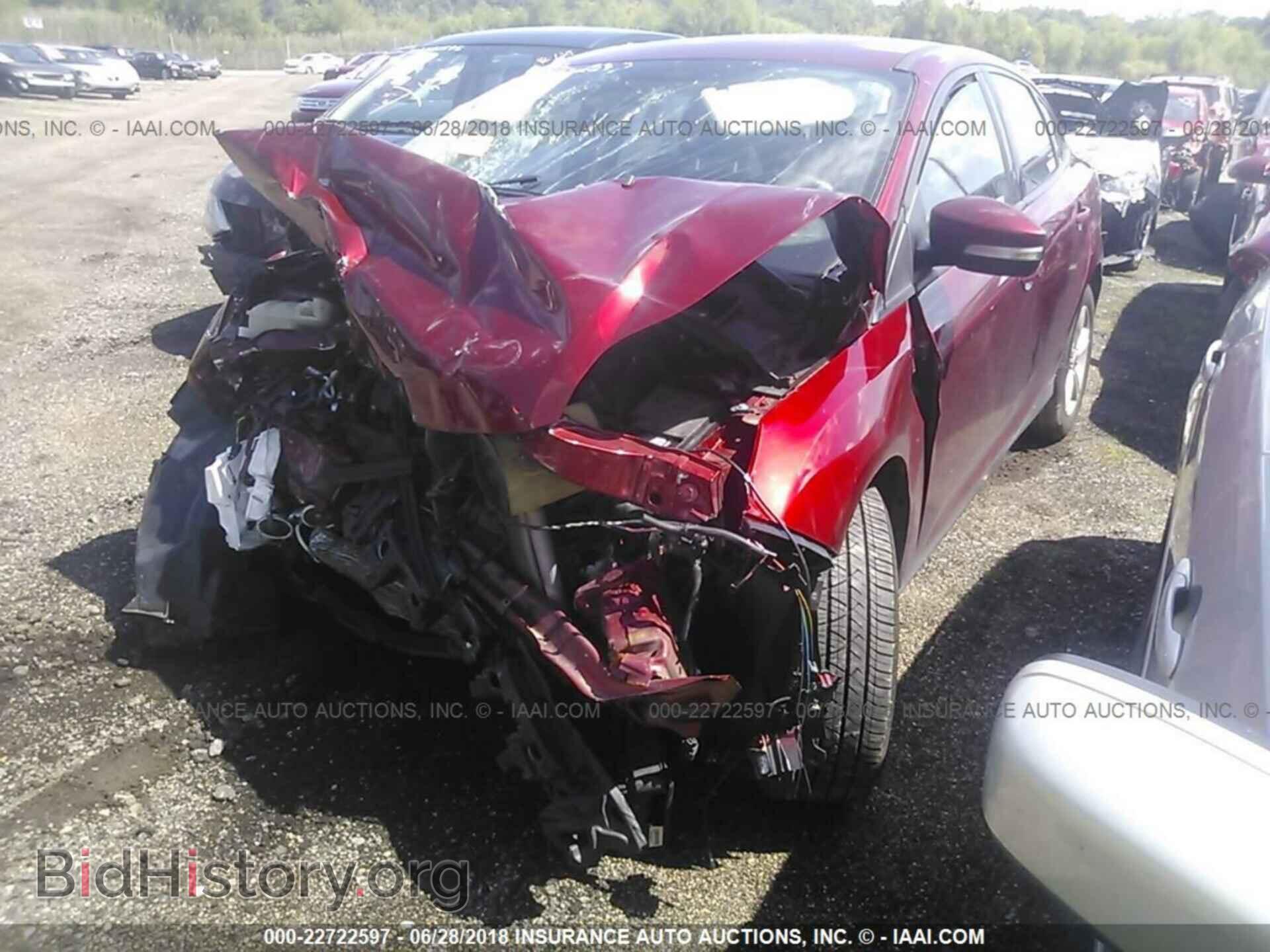 2014 Ford Focus - VIN: 1FADP3F20EL369573 - Photo 2