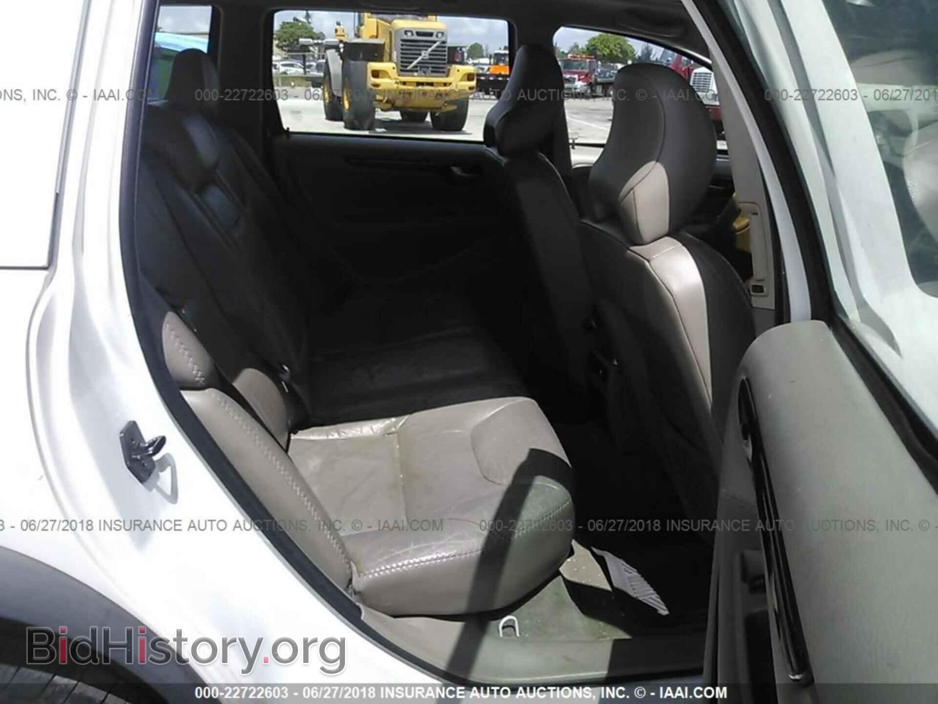 2004 VOLVO XC70 - VIN: YV1SZ59H141149838 - Фото 8