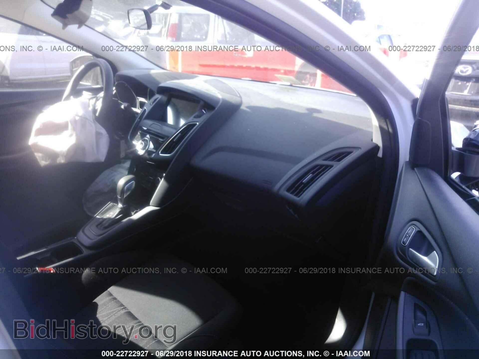 2018 Ford Focus - VIN: 1FADP3H22JL202249 - Фото 5
