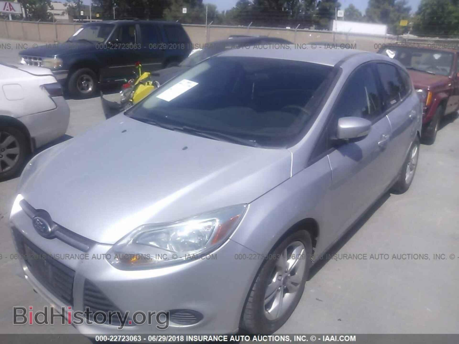 2014 Ford Focus - VIN: 1FADP3K27EL239232 - Фото 2