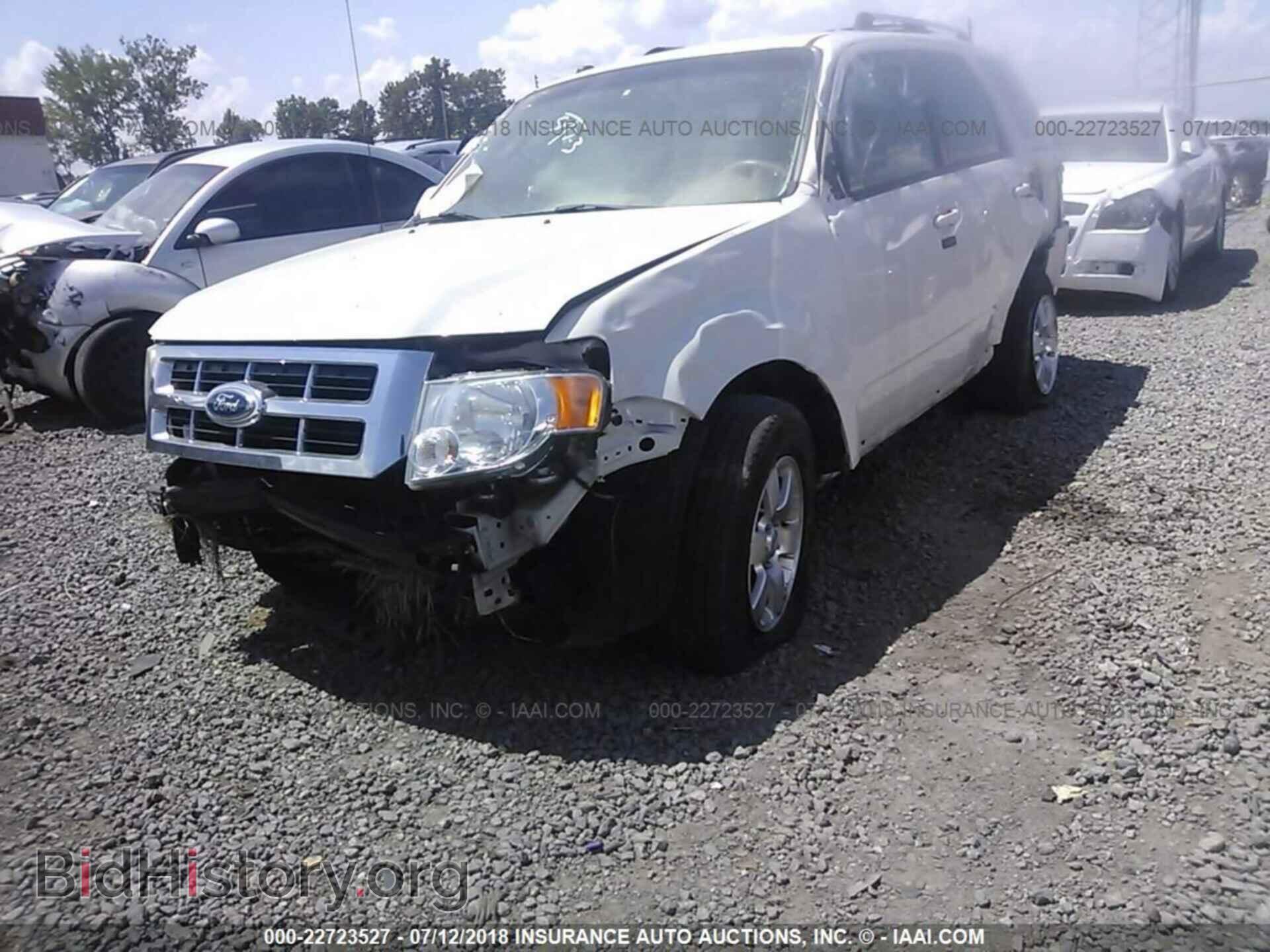 2011 Ford Escape - VIN: 1FMCU0EG3BKA36677 - Photo 2