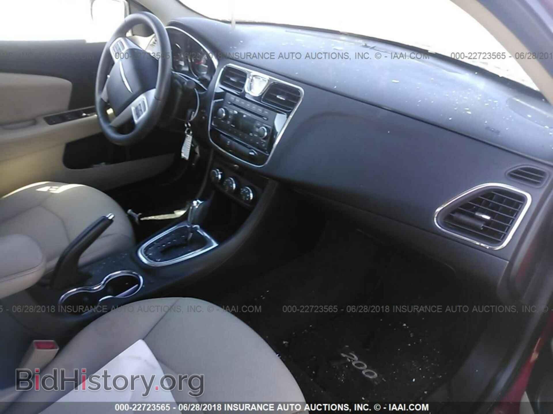 2013 Chrysler 200 - VIN: 1C3CCBBB0DN745682 - Photo 5