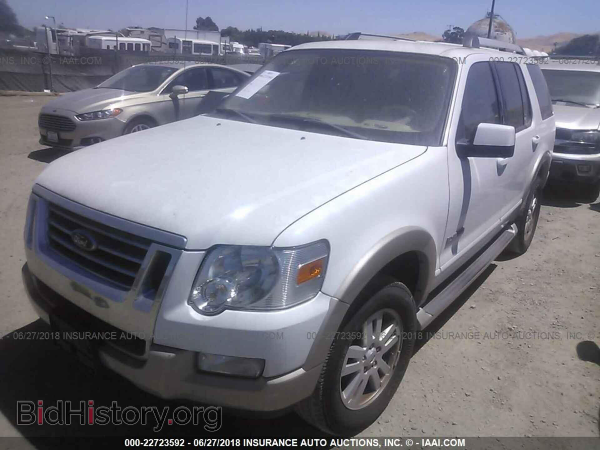 2006 FORD EXPLORER - VIN: 1FMEU64E36ZA18205 - Фото 2