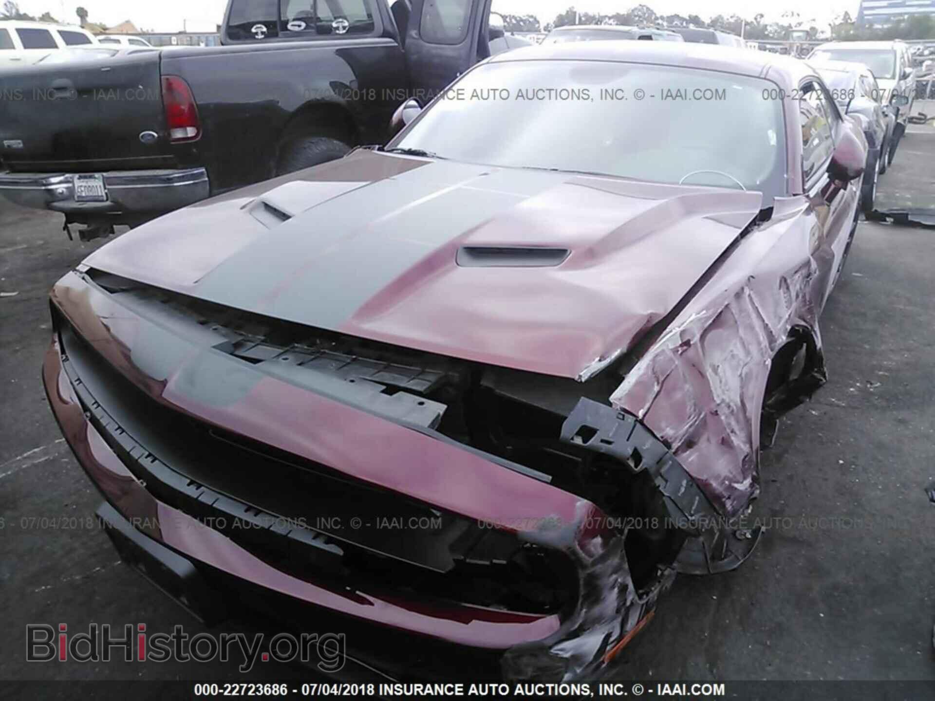 2018 Dodge Challenger - VIN: 2C3CDZAG0JH132016 - Photo 2