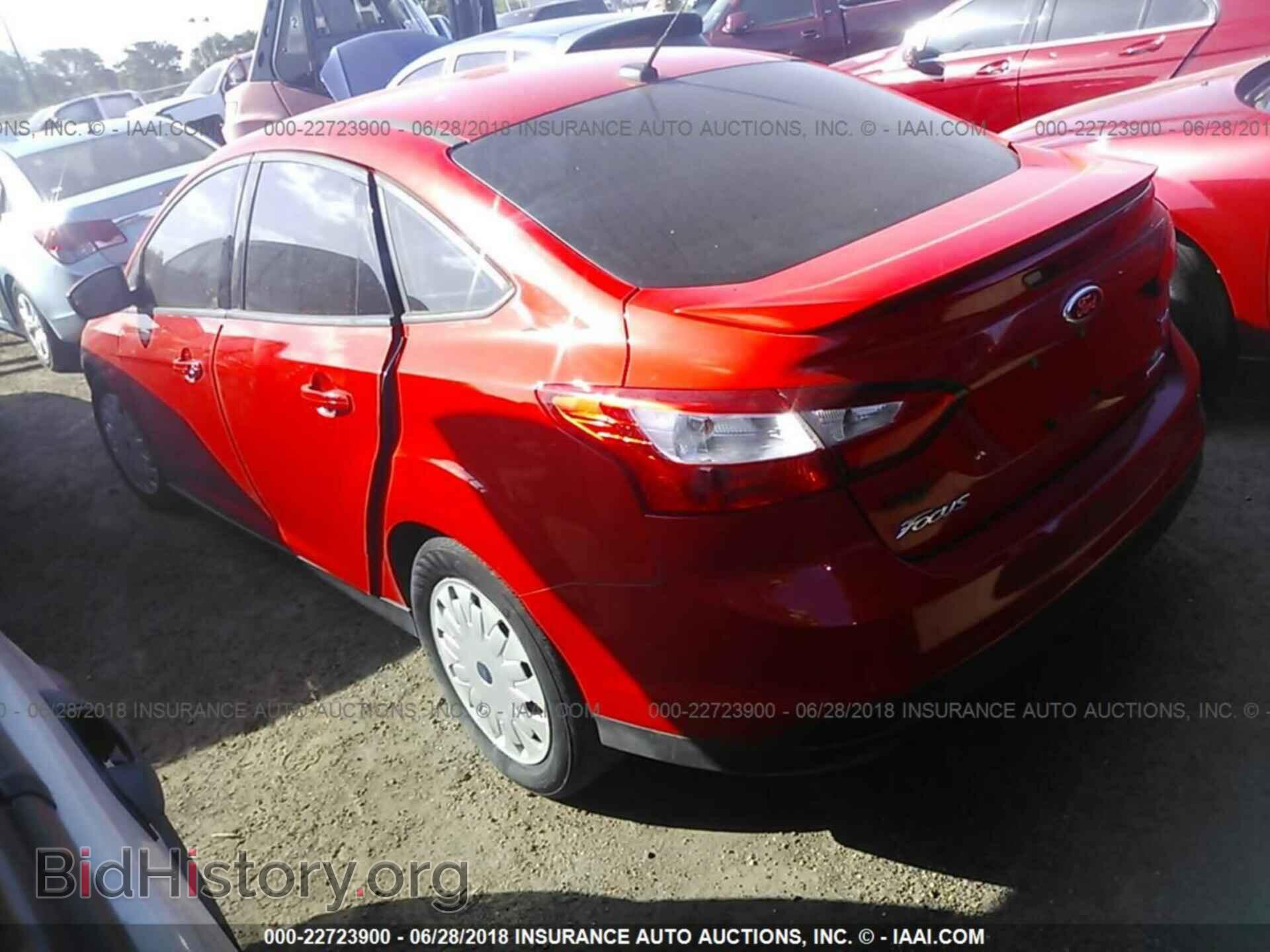 2012 Ford Focus - VIN: 1FAHP3F24CL450302 - Photo 3