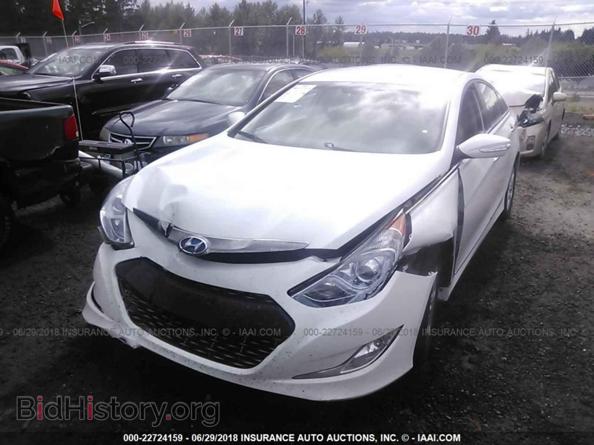 2012 Hyundai Sonata - VIN: KMHEC4A47CA046067 - Photo 2