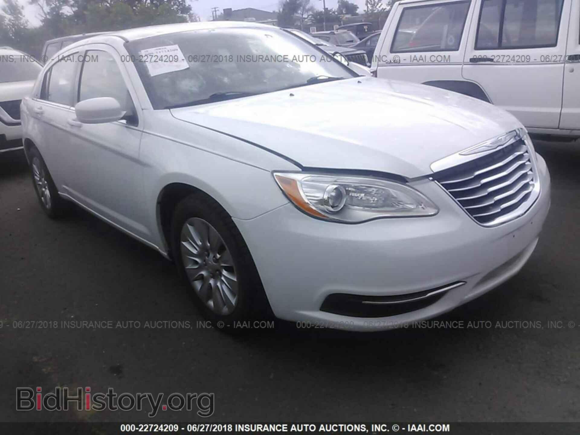 Photo 1C3CCBAB6EN212402 - Chrysler 200 2014