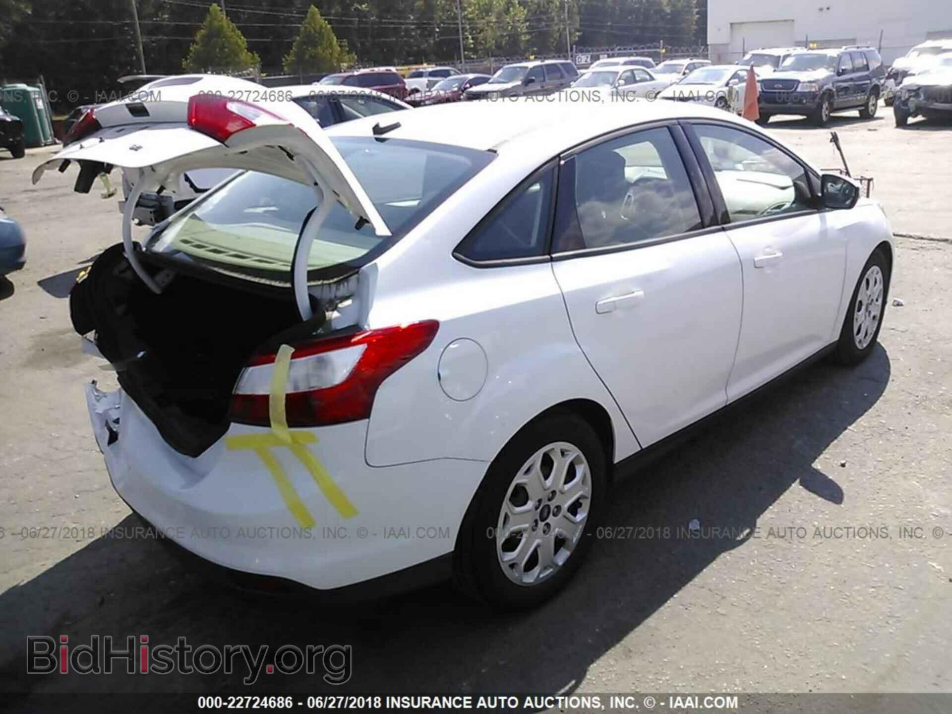 2012 Ford Focus - VIN: 1FAHP3F2XCL360006 - Фото 4