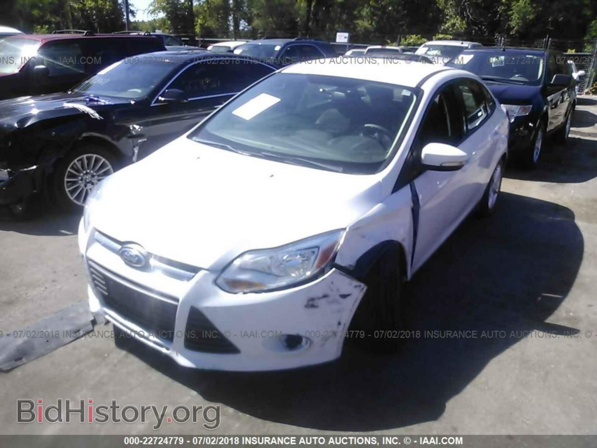 2013 Ford Focus - VIN: 1FADP3F20DL144844 - Photo 2