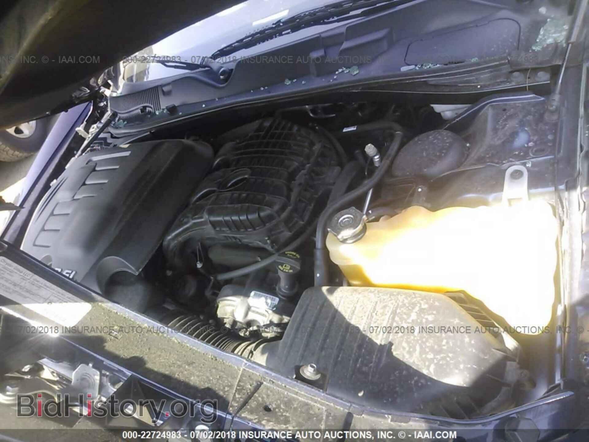 2015 Dodge Challenger - VIN: 2C3CDZAG1FH759086 - Photo 10