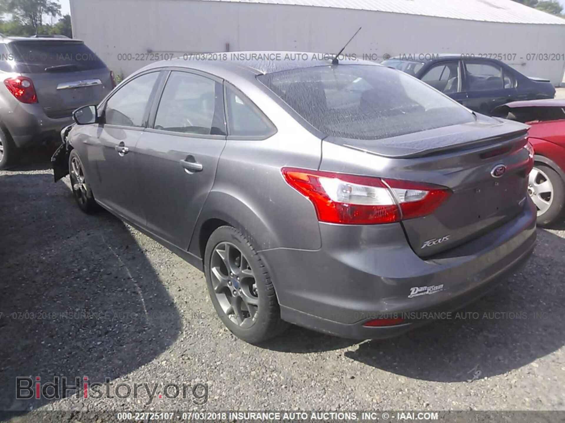 2014 Ford Focus - VIN: 1FADP3F26EL106830 - Photo 3