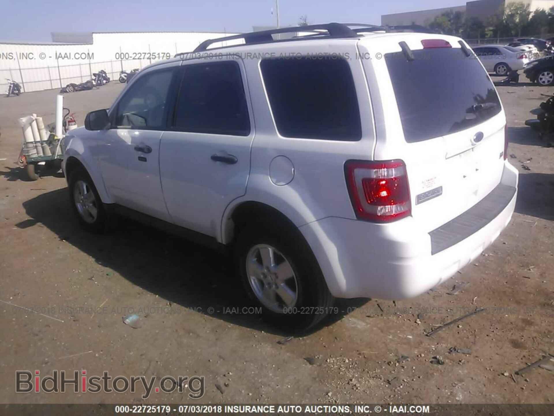 2012 Ford Escape - VIN: 1FMCU9DG8CKB43540 - Фото 3
