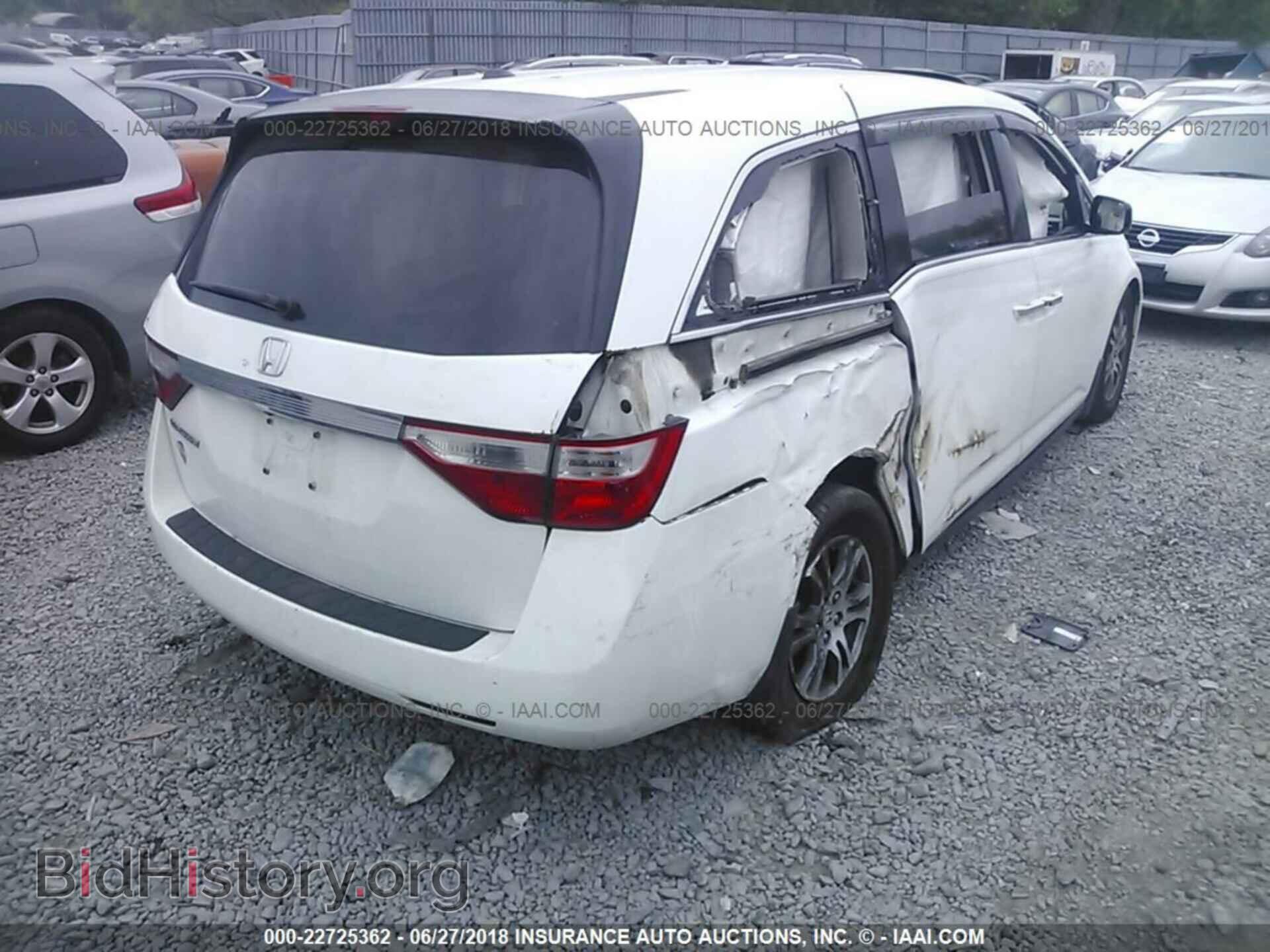 2013 Honda Odyssey - VIN: 5FNRL5H67DB024727 - Фото 4