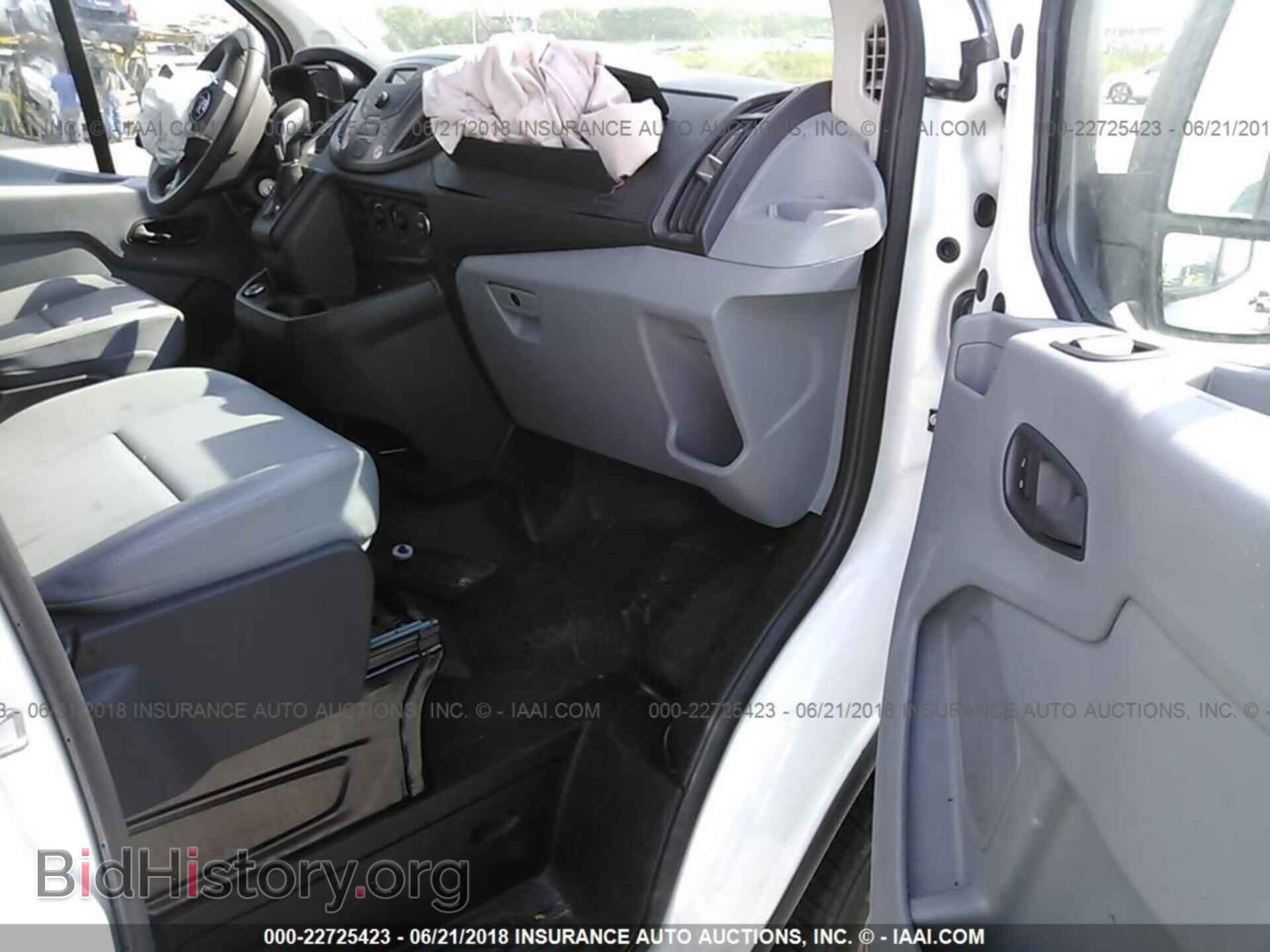 2018 Ford Transit - VIN: 1FTYR1ZM6JKA15855 - Фото 5