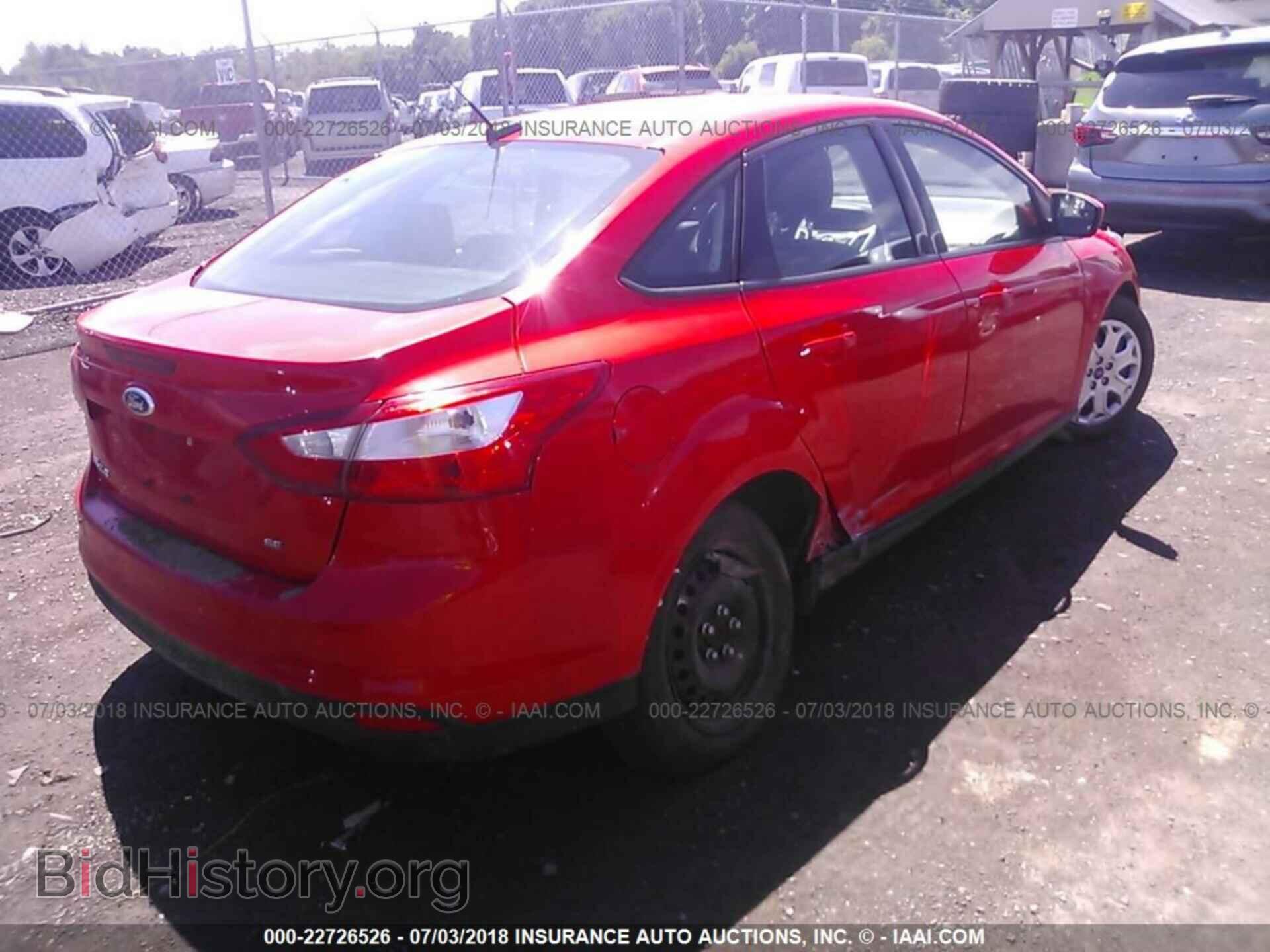2012 Ford Focus - VIN: 1FAHP3F25CL122502 - Photo 4