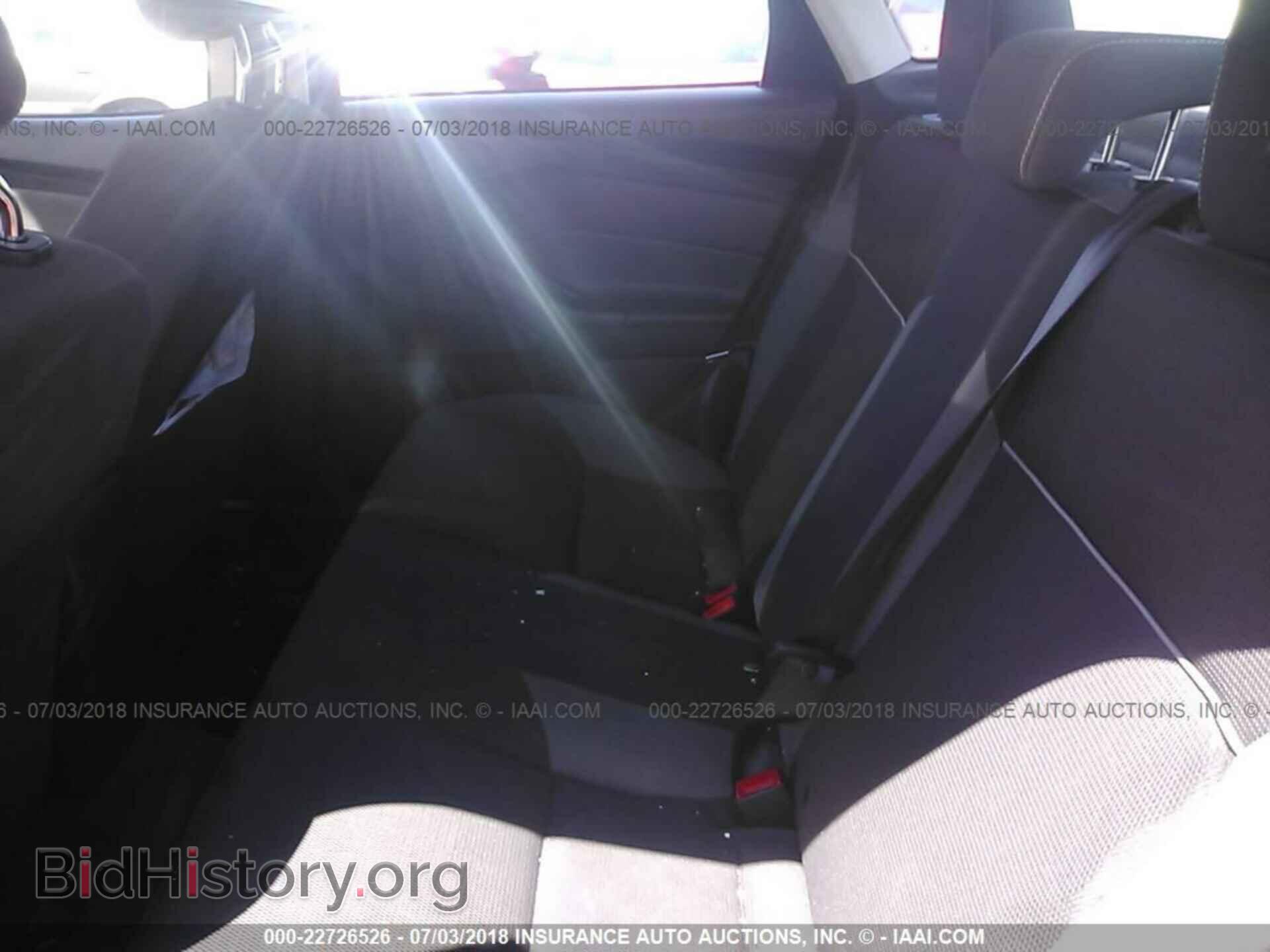 2012 Ford Focus - VIN: 1FAHP3F25CL122502 - Photo 8