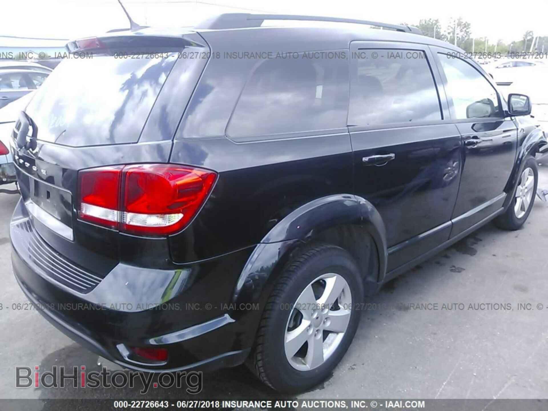 2011 Dodge Journey - VIN: 3D4PH1FG2BT554392 - Photo 4