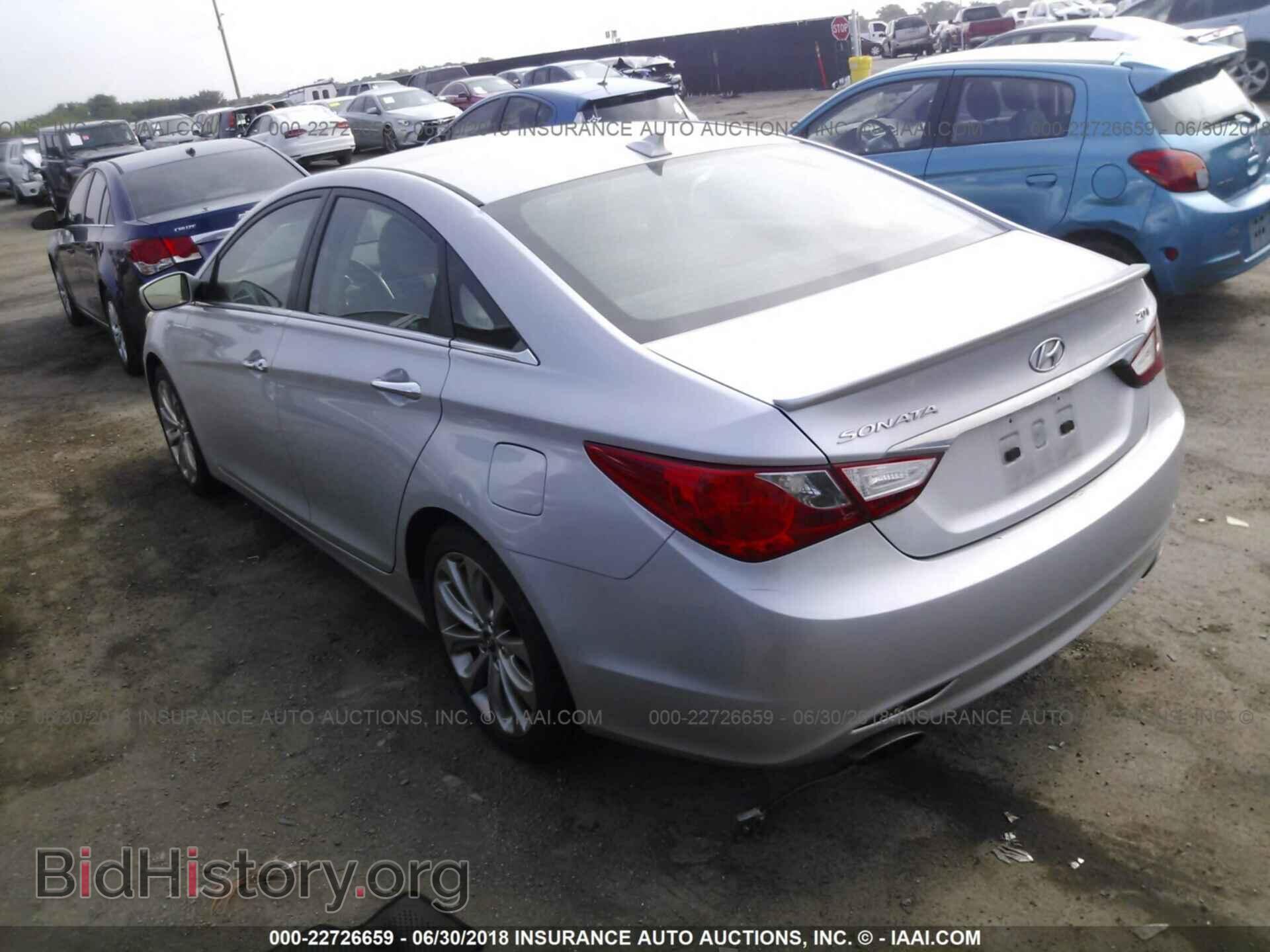 2012 Hyundai Sonata - VIN: 5NPEC4AB4CH396610 - Photo 3