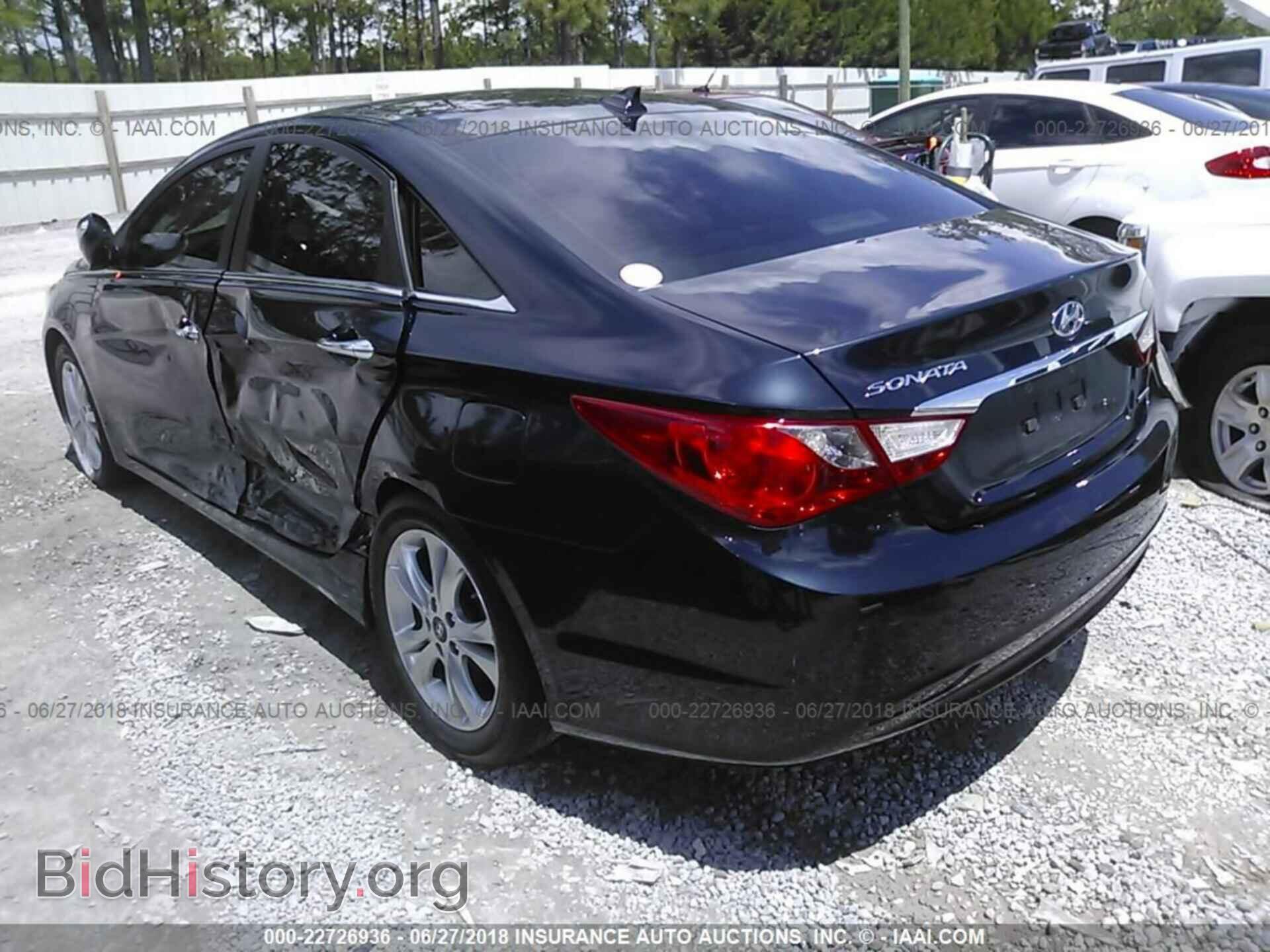 2012 Hyundai Sonata - VIN: 5NPEC4AC9CH456437 - Photo 3