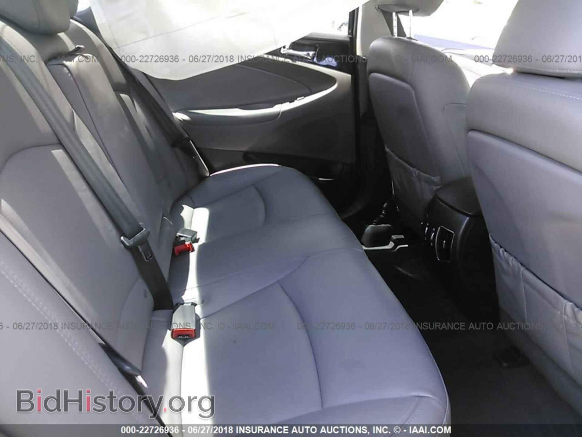2012 Hyundai Sonata - VIN: 5NPEC4AC9CH456437 - Photo 8