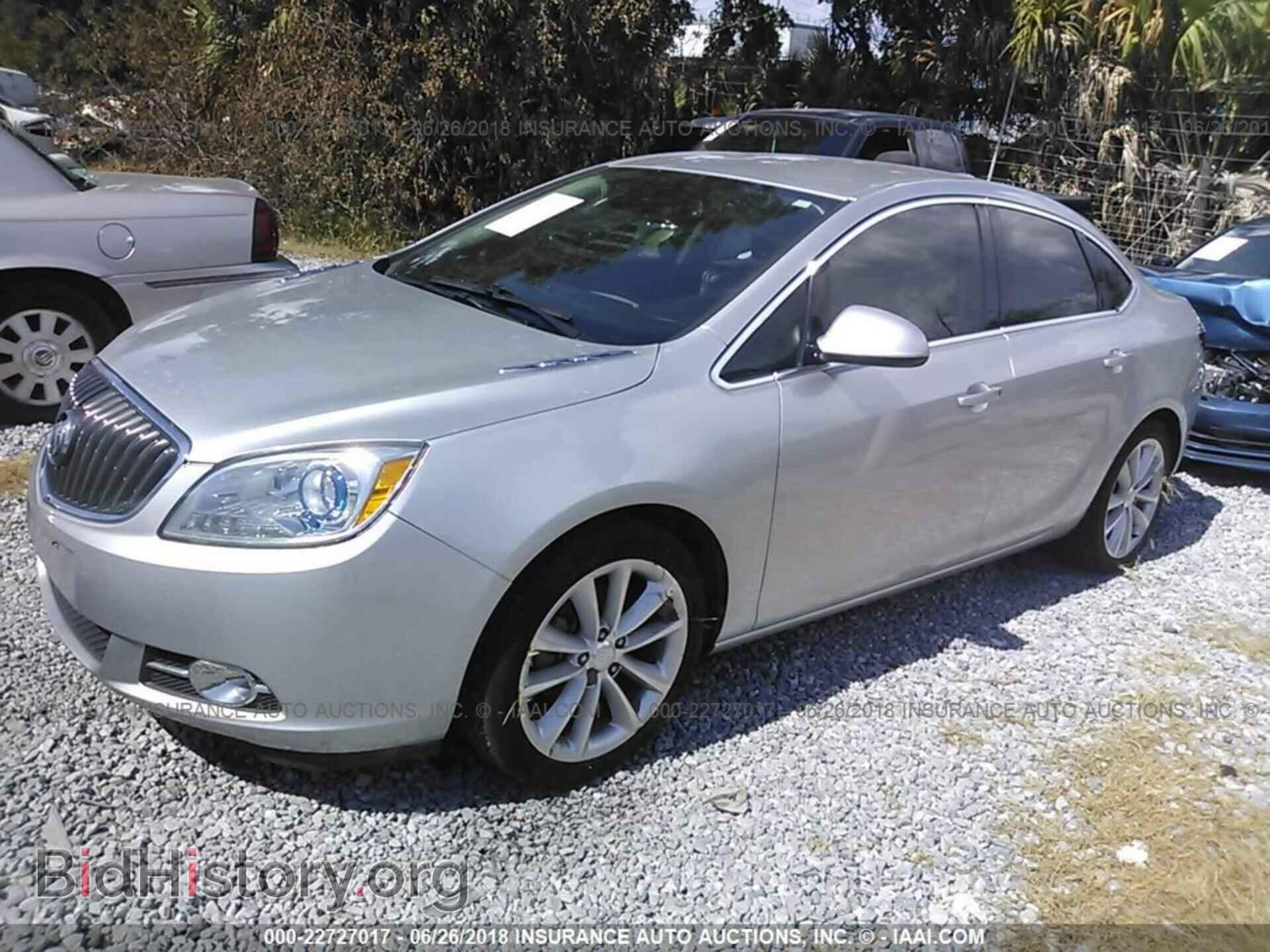 2015 Buick Verano - VIN: 1G4PR5SK3F4212940 - Фото 2