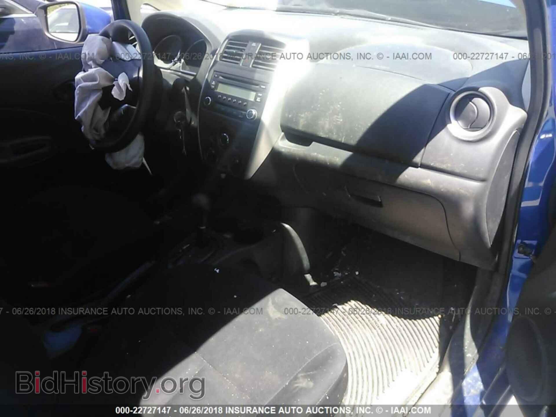 2015 Nissan Versa note - VIN: 3N1CE2CP1FL375834 - Photo 5