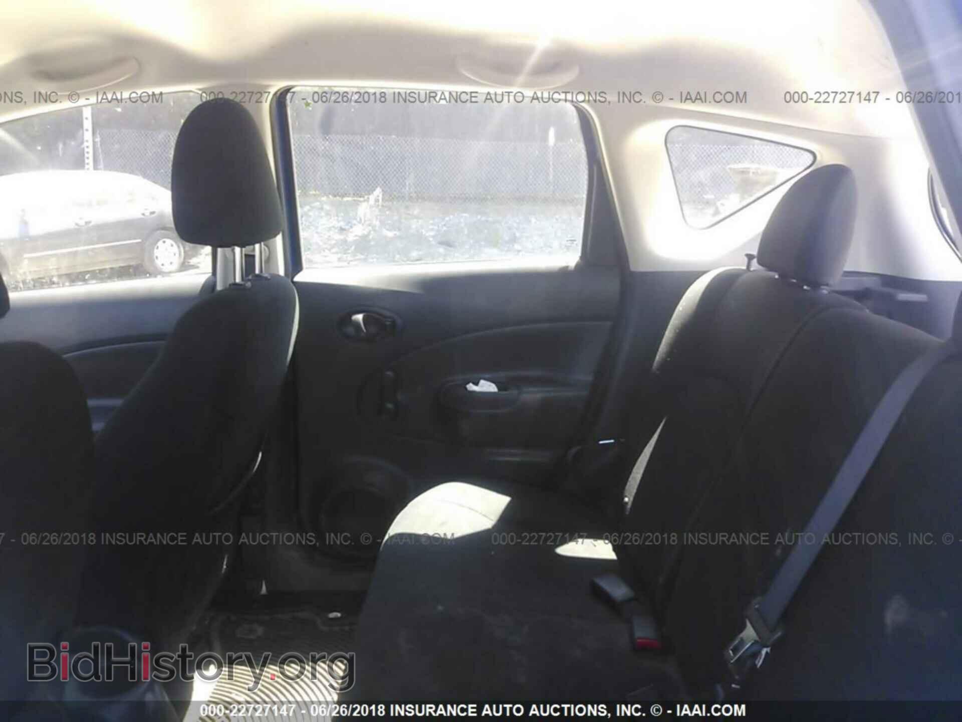 2015 Nissan Versa note - VIN: 3N1CE2CP1FL375834 - Photo 8