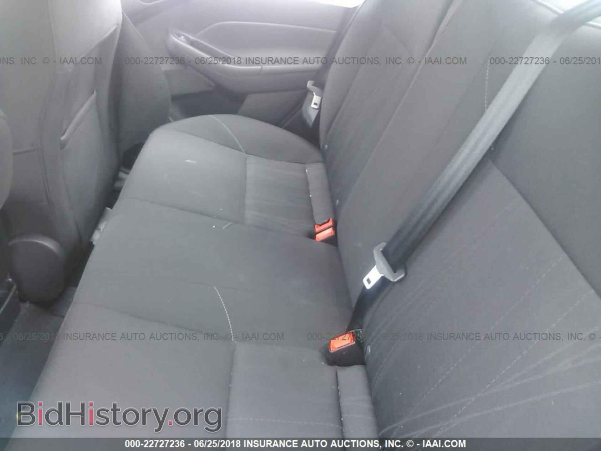 2016 Ford Focus - VIN: 1FADP3F23GL335937 - Photo 8