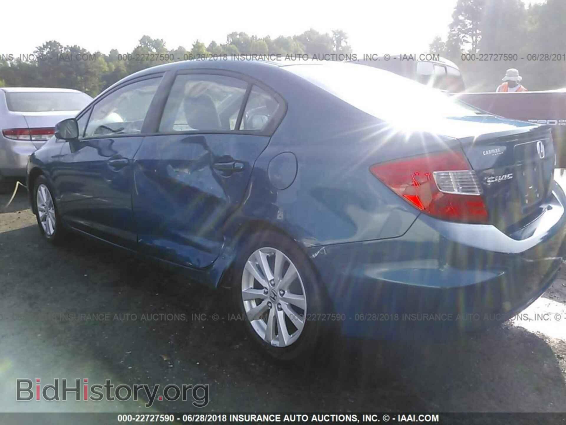 2012 Honda CIVIC (VIN 2HGFB2F85CH536084) — photo 3 of 10
