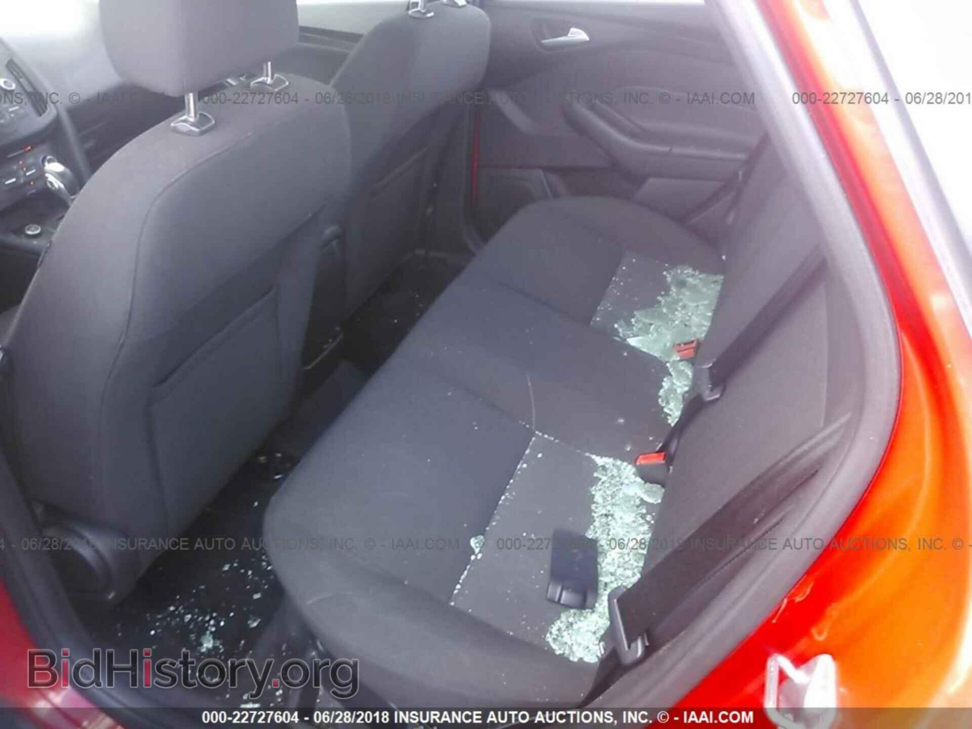 2015 Ford Focus - VIN: 1FADP3F26FL299644 - Photo 8