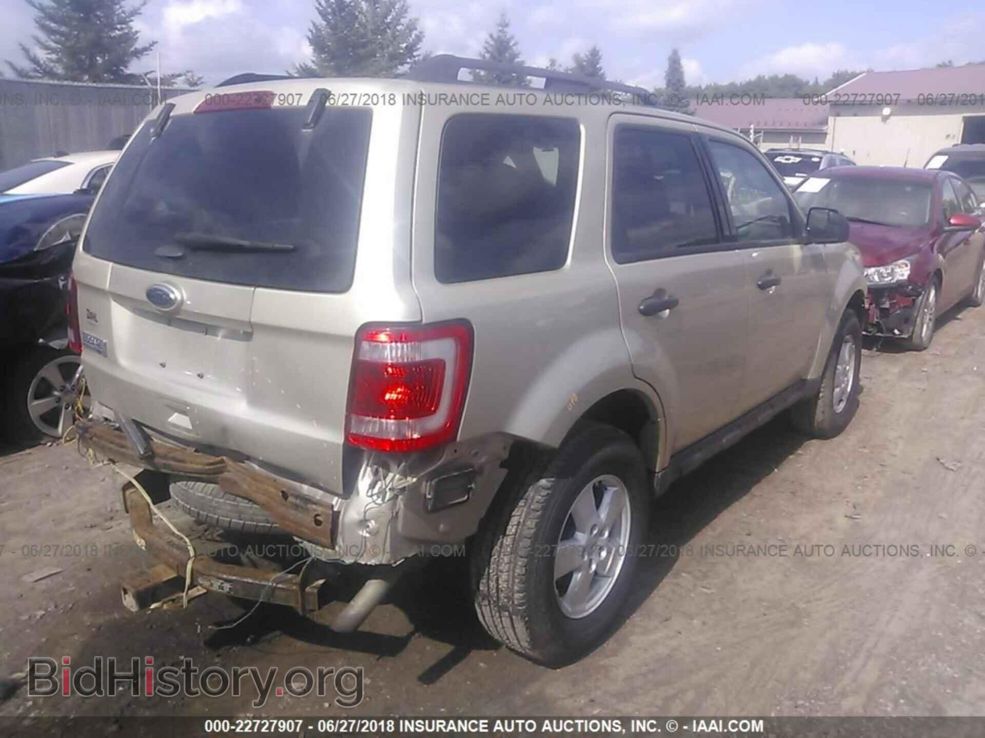 2012 Ford Escape - VIN: 1FMCU9D77CKB56344 - Photo 4