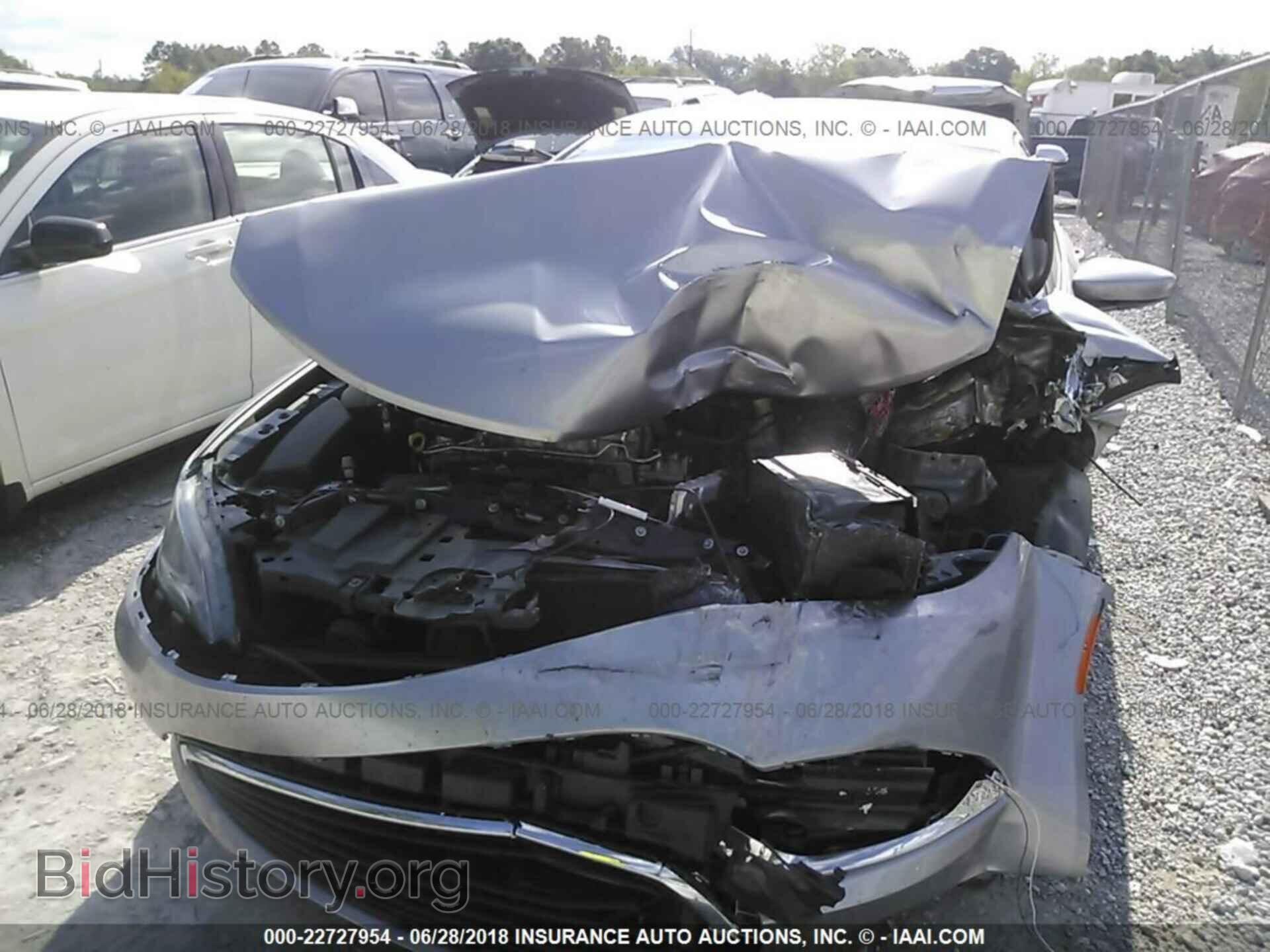 2015 Chrysler 200 - VIN: 1C3CCCABXFN741357 - Фото 6