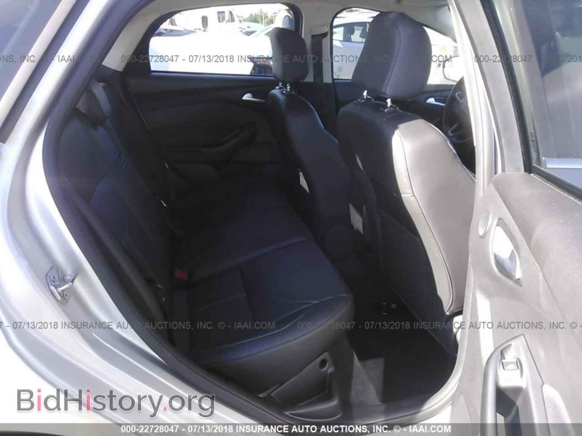 2015 Ford Focus - VIN: 1FADP3J24FL321986 - Photo 8